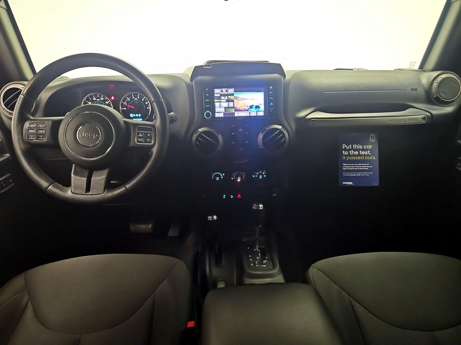 Thumbnail: 2016 Jeep Wrangler - 9