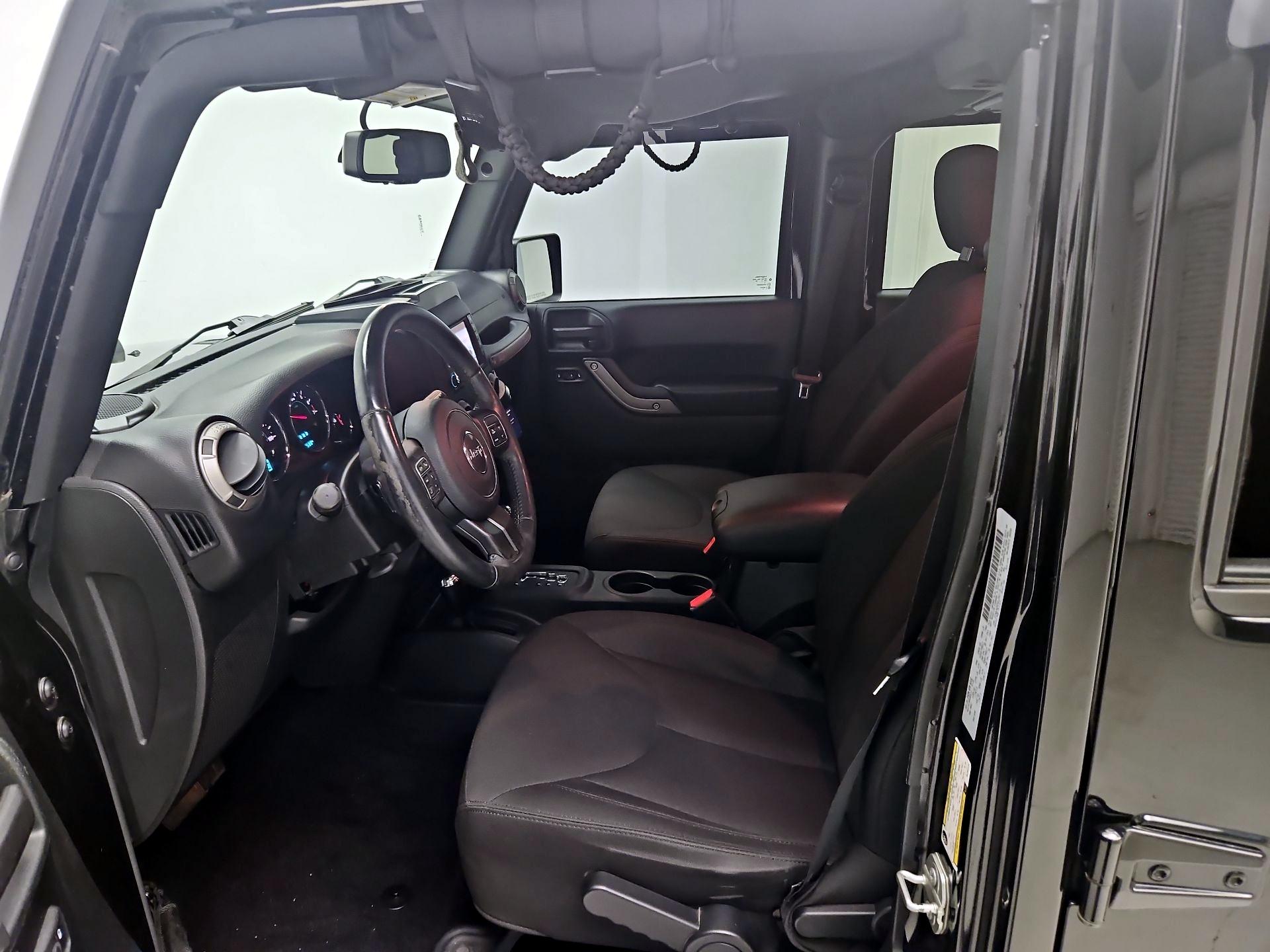 Thumbnail: 2016 Jeep Wrangler - 11