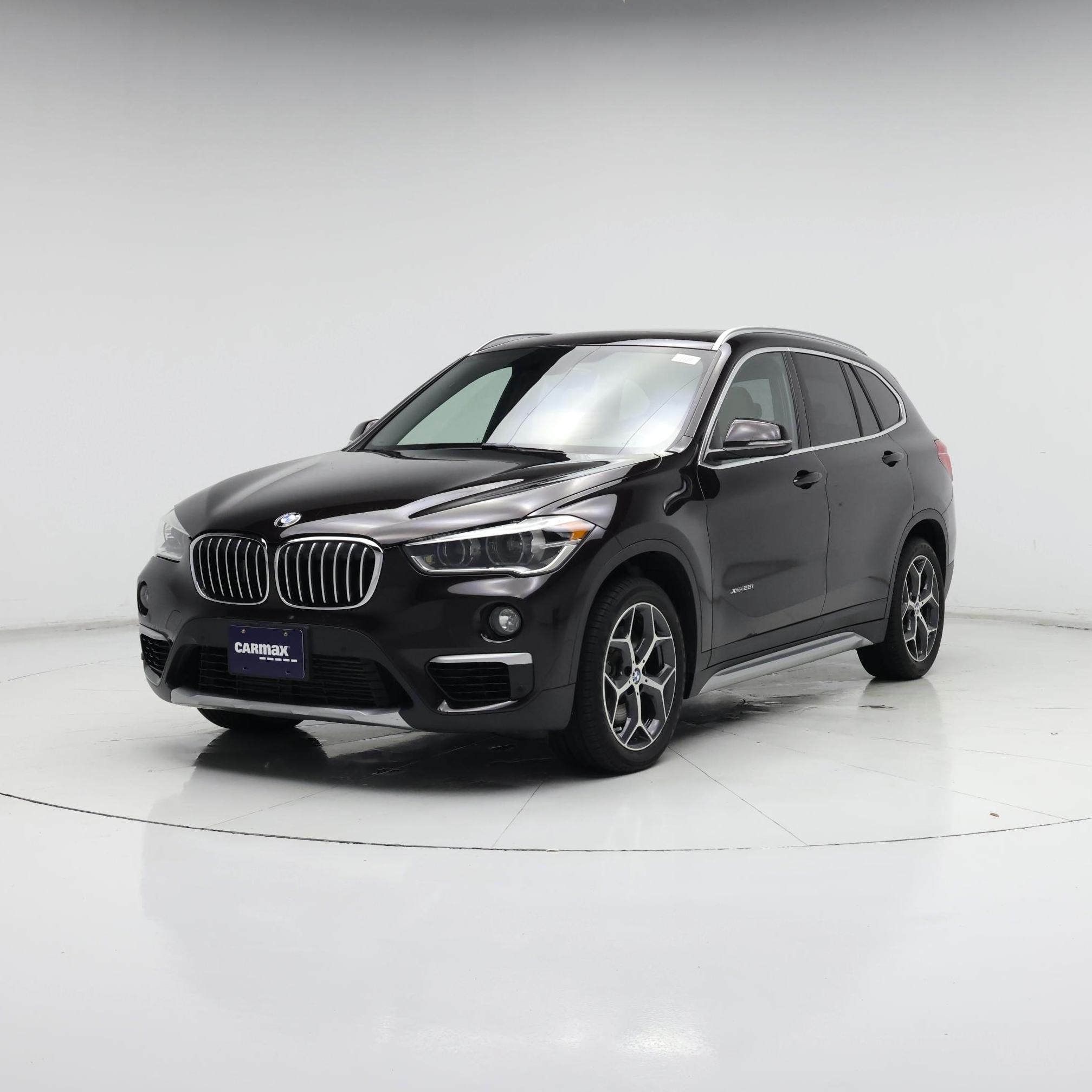 Thumbnail: 2017 BMW X1 - 4