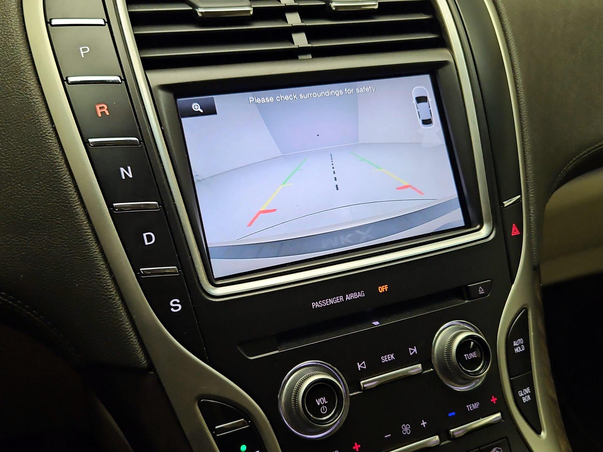 Thumbnail: 2016 Lincoln MKX - 15