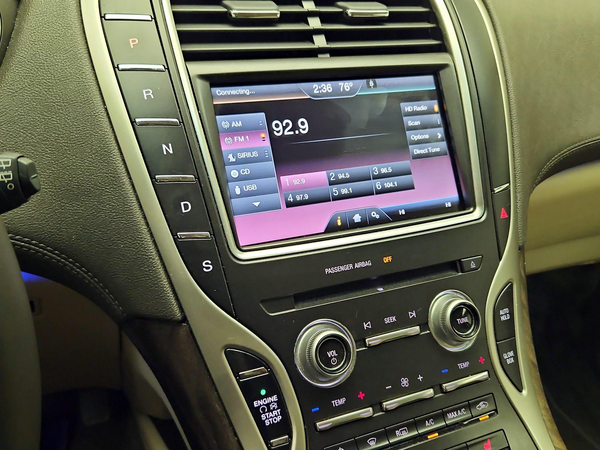 Thumbnail: 2016 Lincoln MKX - 16