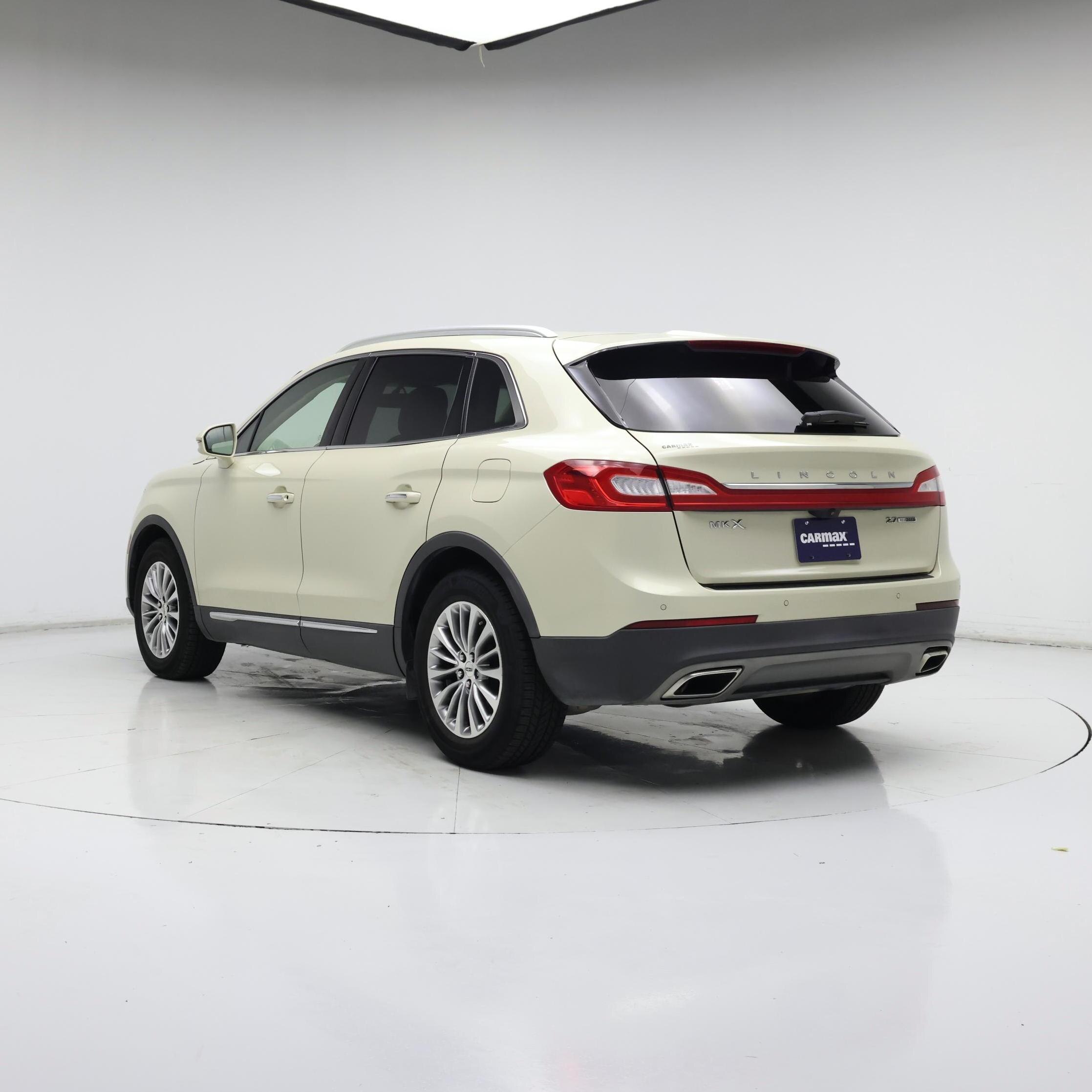 Thumbnail: 2016 Lincoln MKX - 2