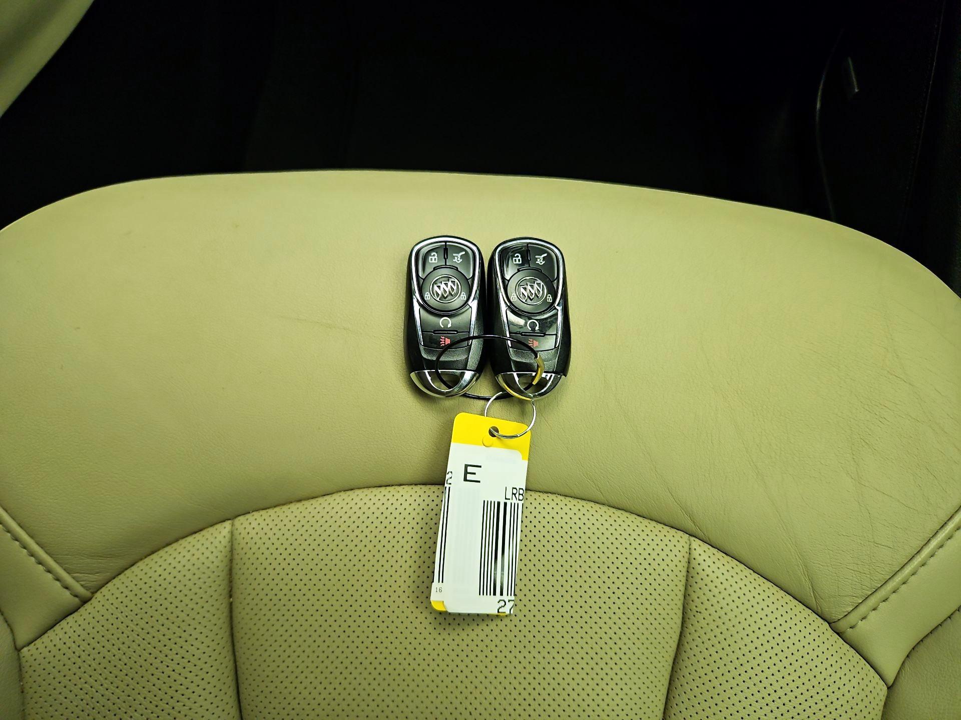 Thumbnail: 2016 Buick Envision - 20