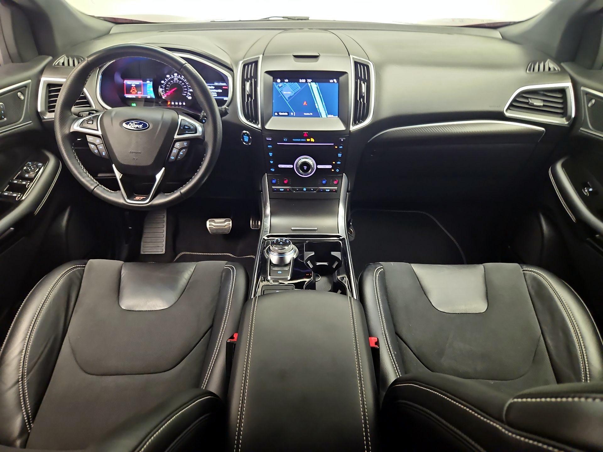 Thumbnail: 2019 Ford Edge - 9
