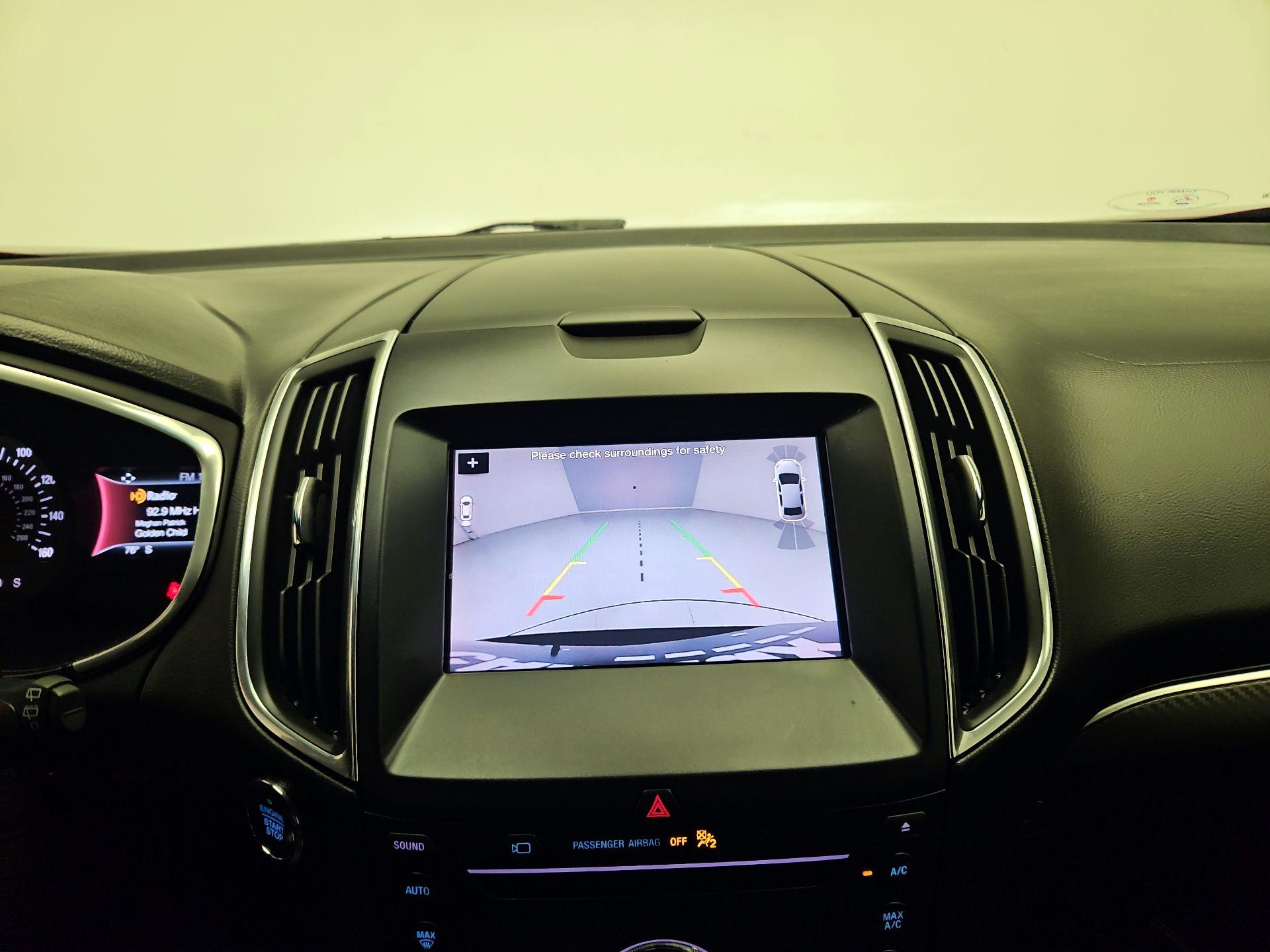 Thumbnail: 2019 Ford Edge - 14