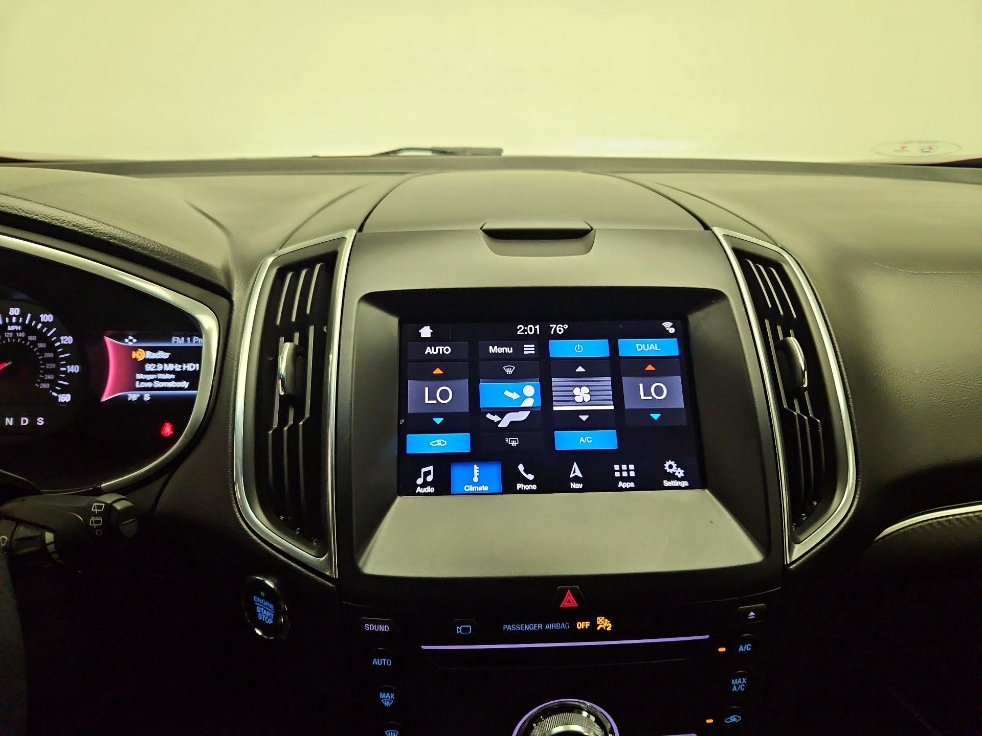 Thumbnail: 2019 Ford Edge - 16