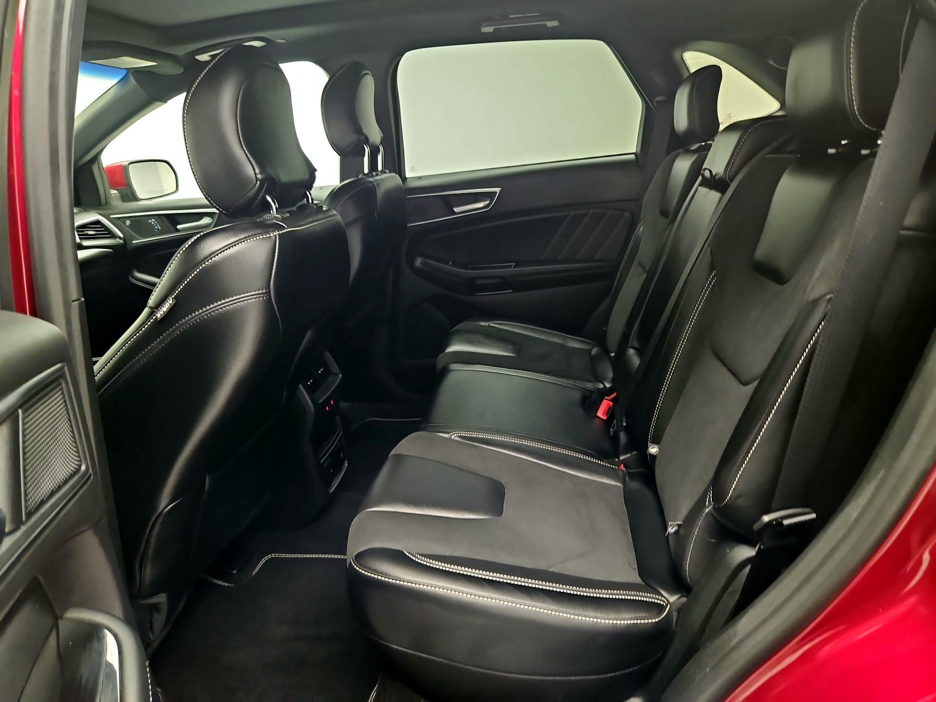 Thumbnail: 2019 Ford Edge - 18