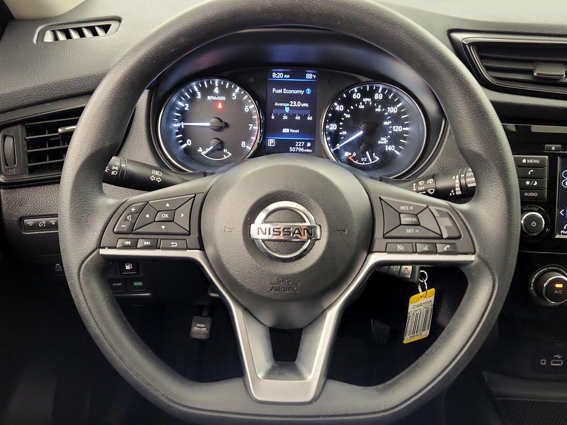 Thumbnail: 2018 Nissan Rogue - 10