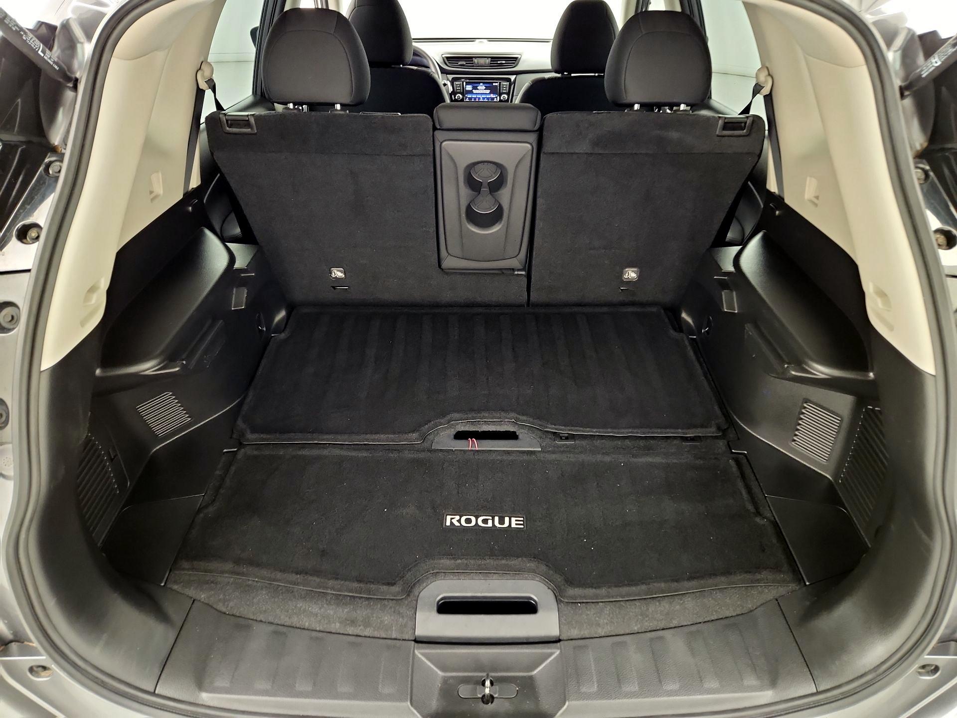 Thumbnail: 2018 Nissan Rogue - 20