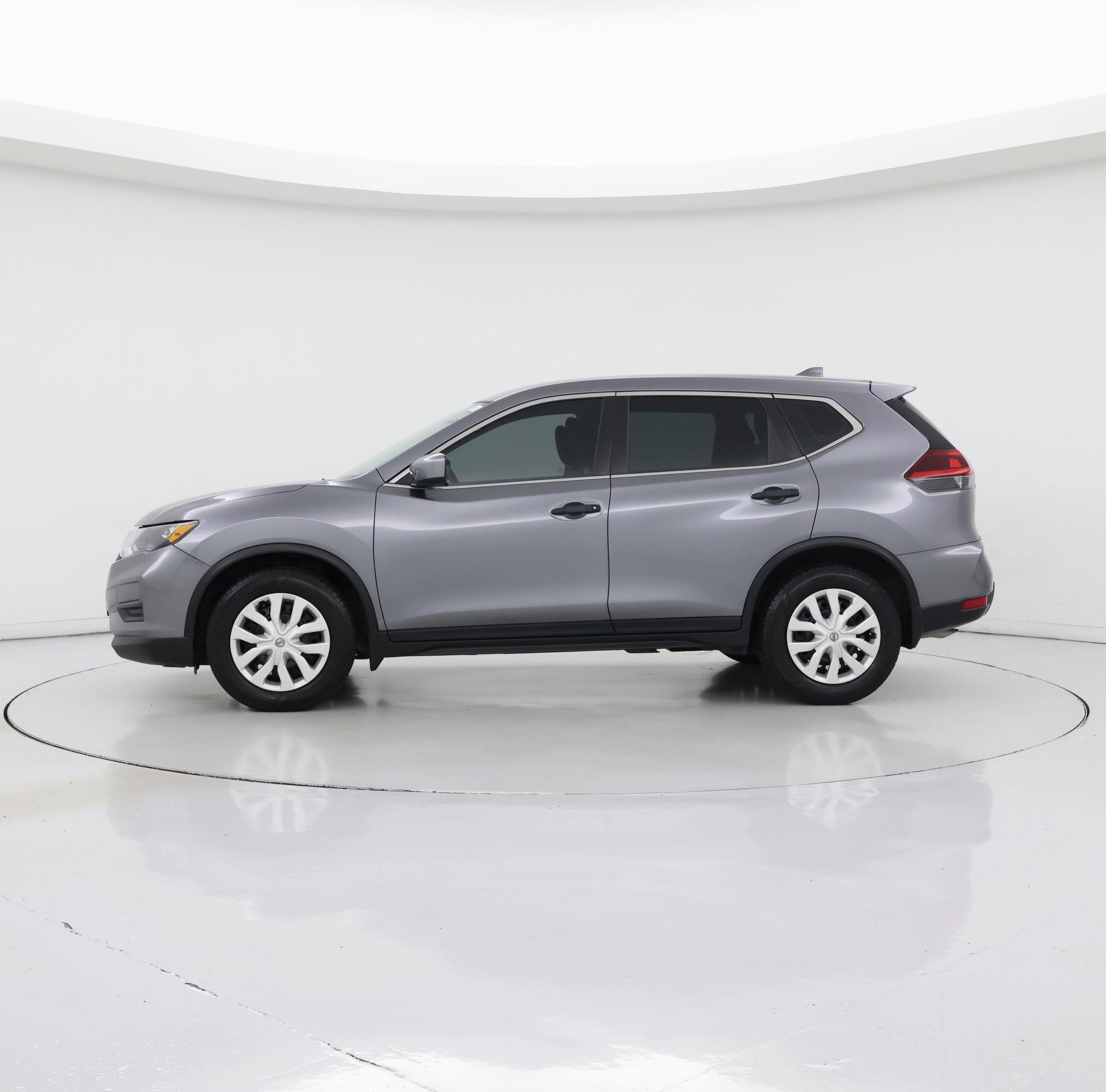 Thumbnail: 2018 Nissan Rogue - 3