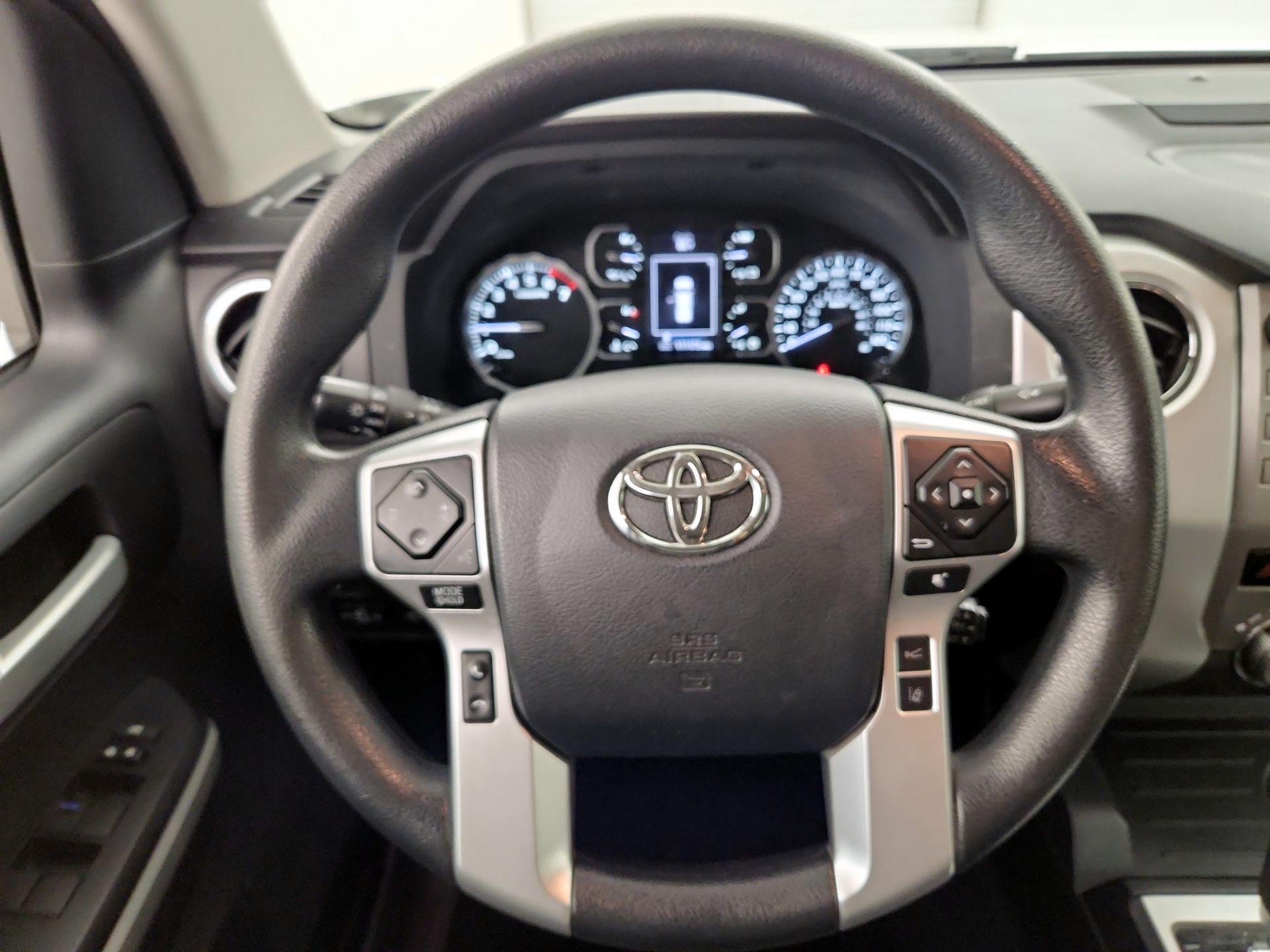 Thumbnail: 2018 Toyota Tundra - 10