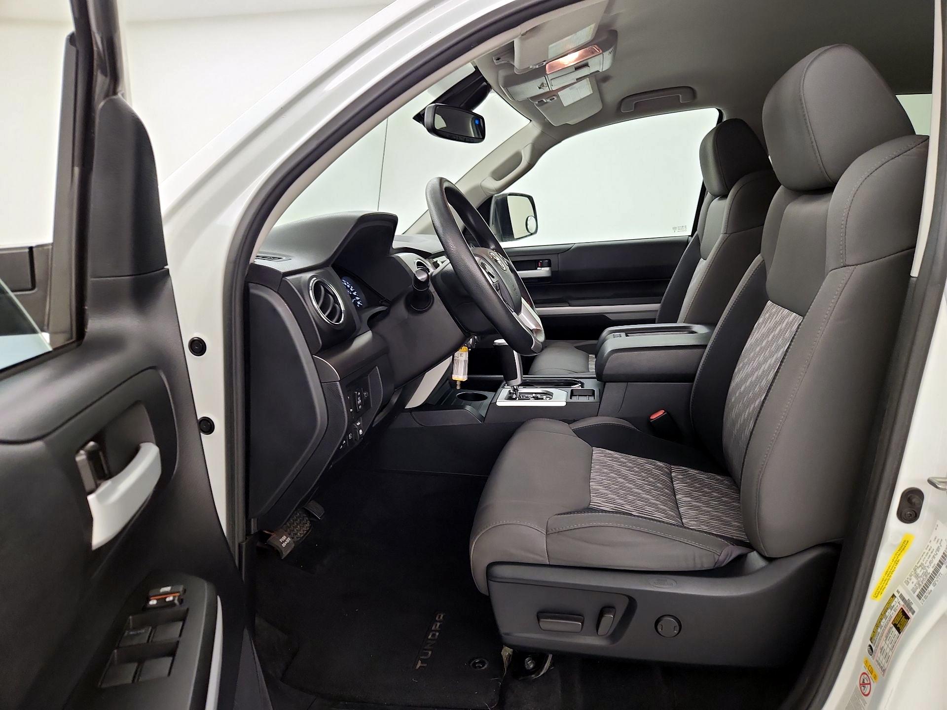 Thumbnail: 2018 Toyota Tundra - 11
