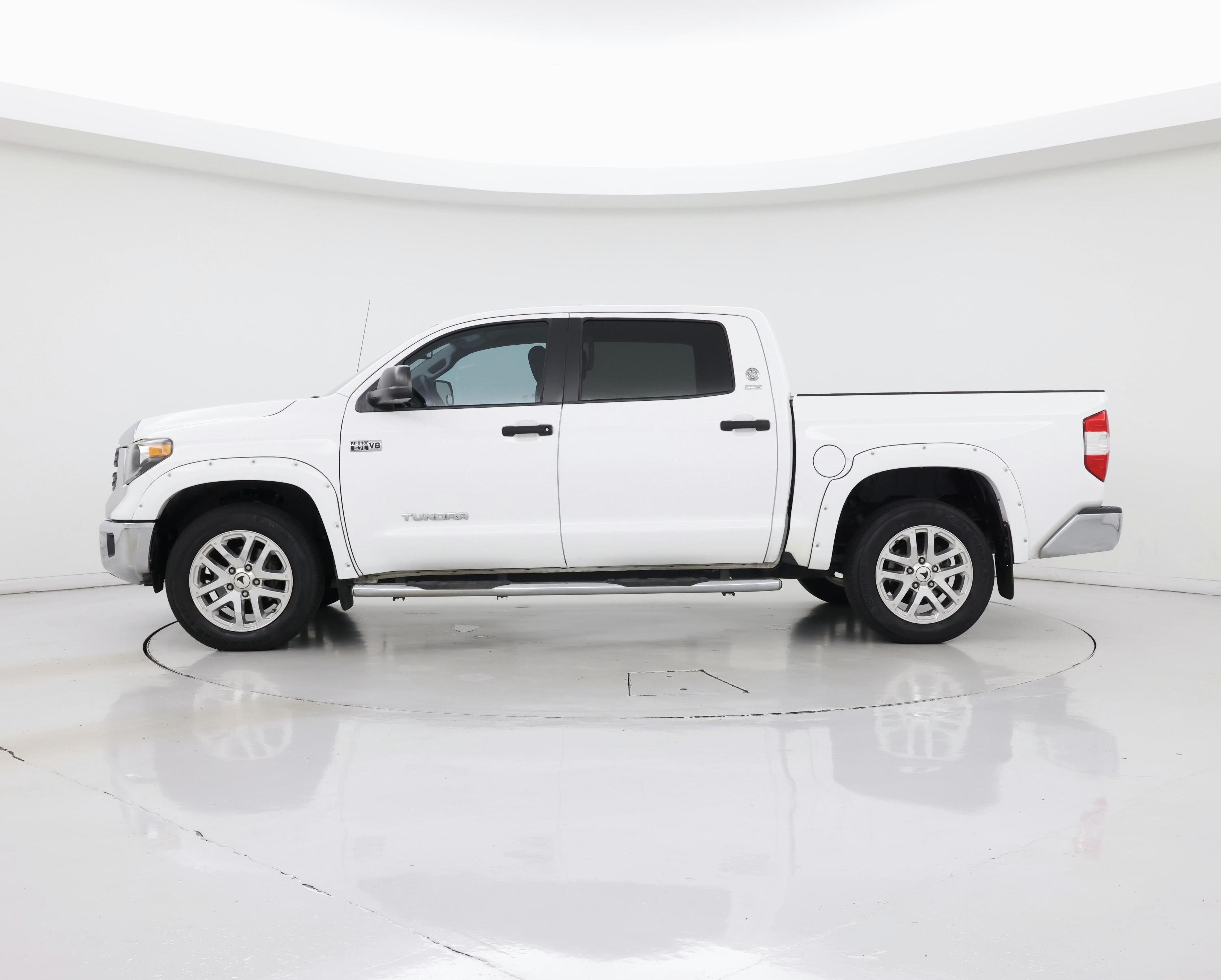 Thumbnail: 2018 Toyota Tundra - 3