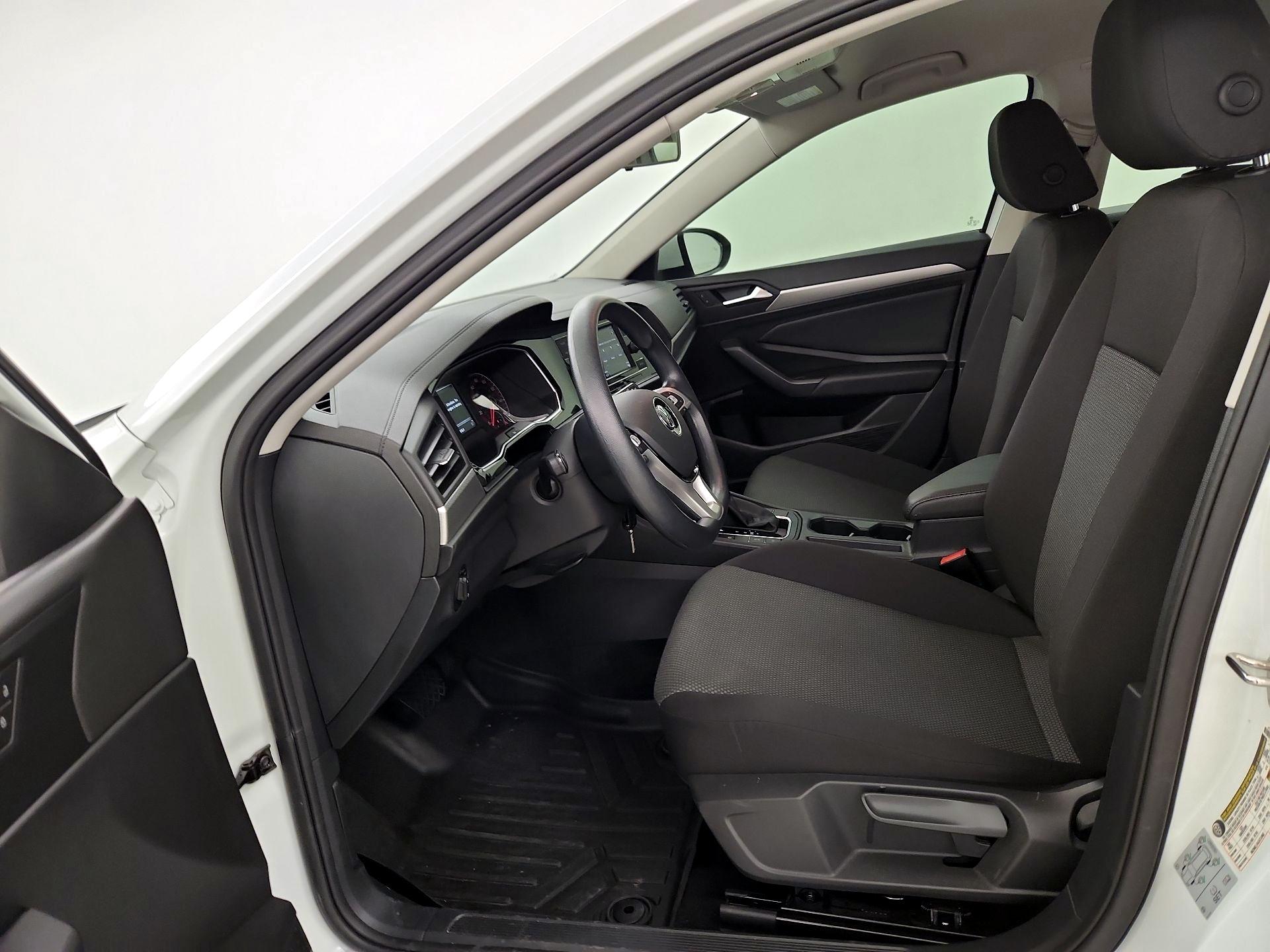 Thumbnail: 2019 Volkswagen Jetta - 11