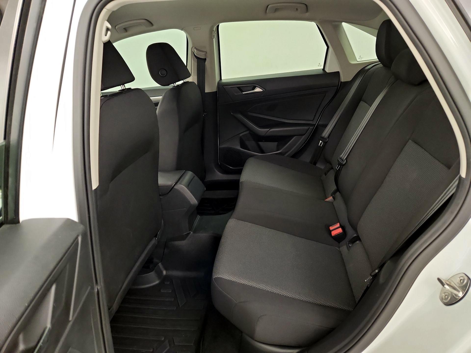 Thumbnail: 2019 Volkswagen Jetta - 19