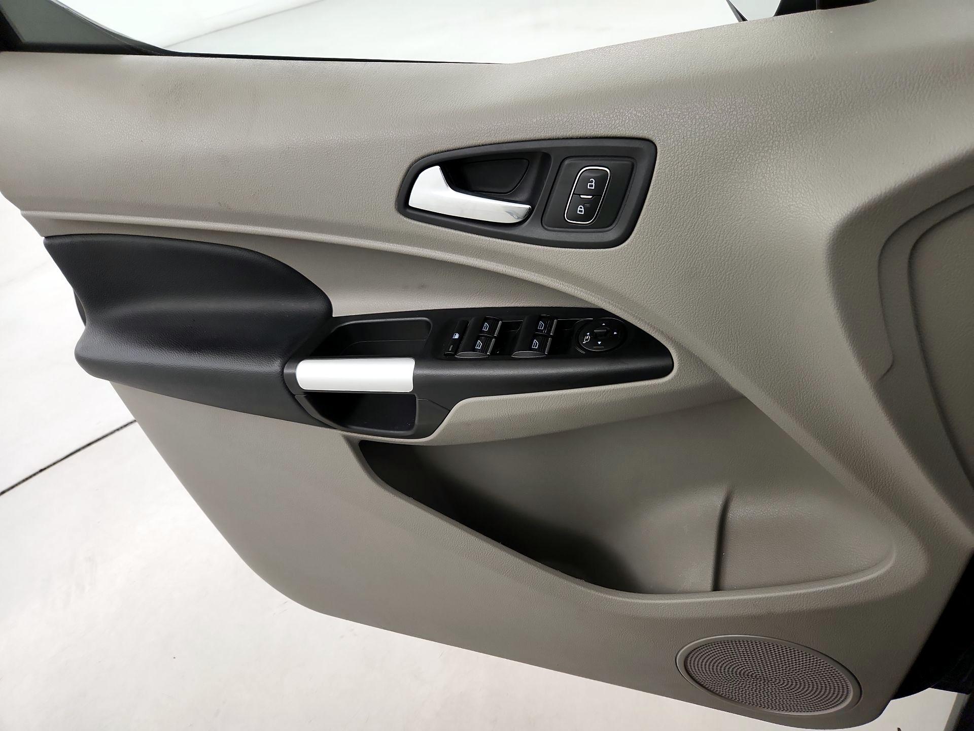 Thumbnail: 2019 Ford Transit Series - 12