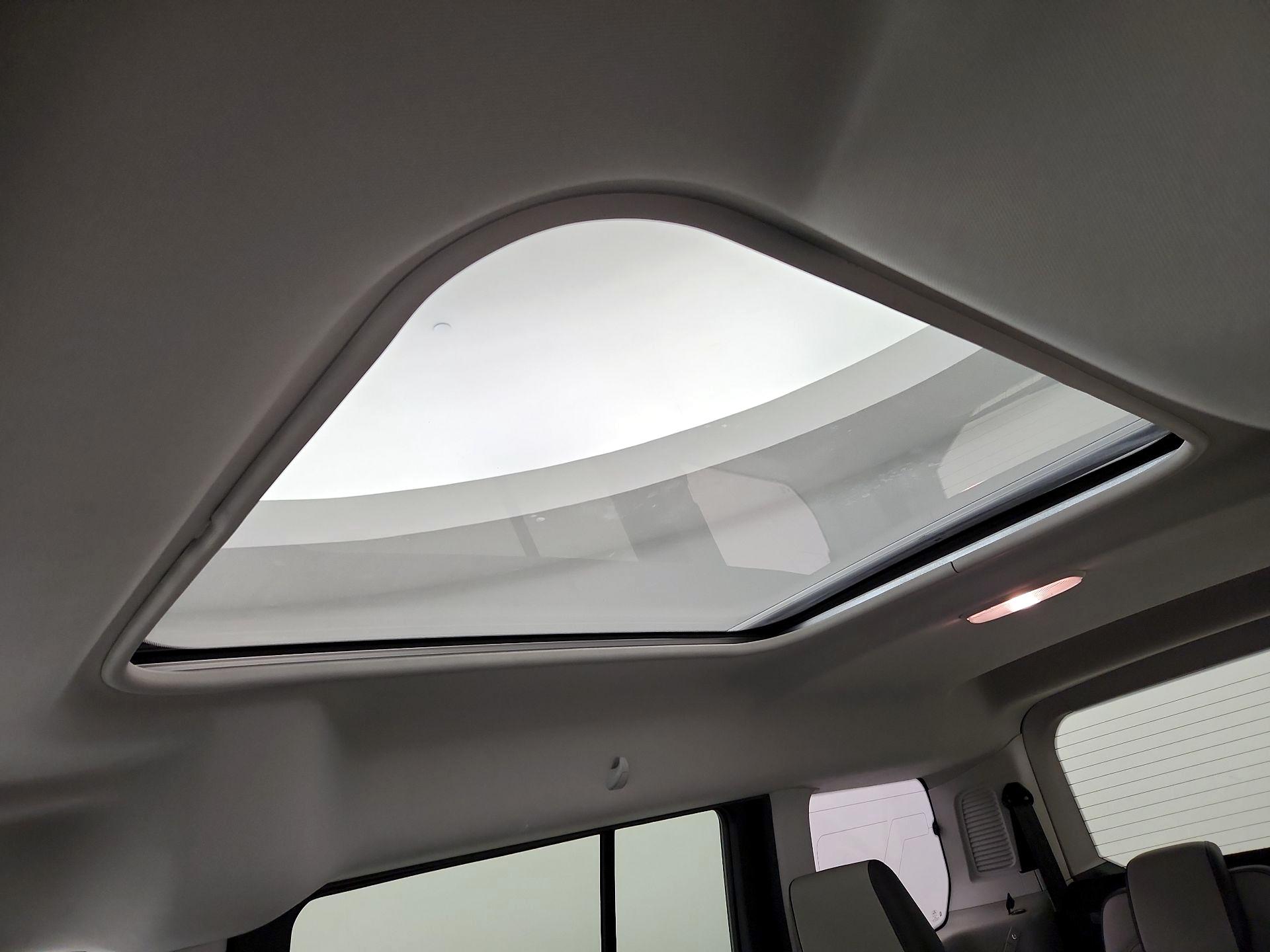 Thumbnail: 2019 Ford Transit Series - 20