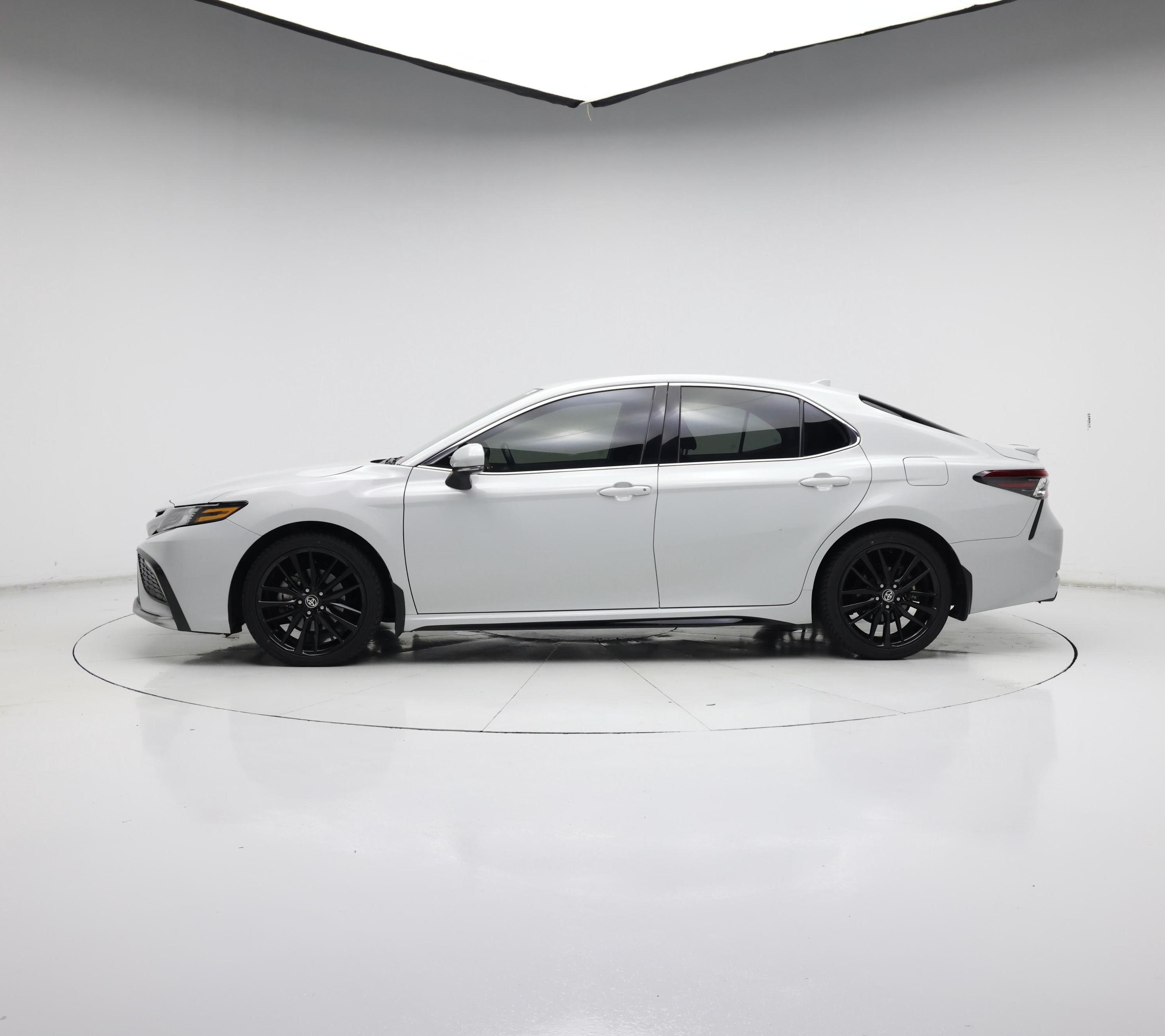 Thumbnail: 2023 Toyota Camry - 3