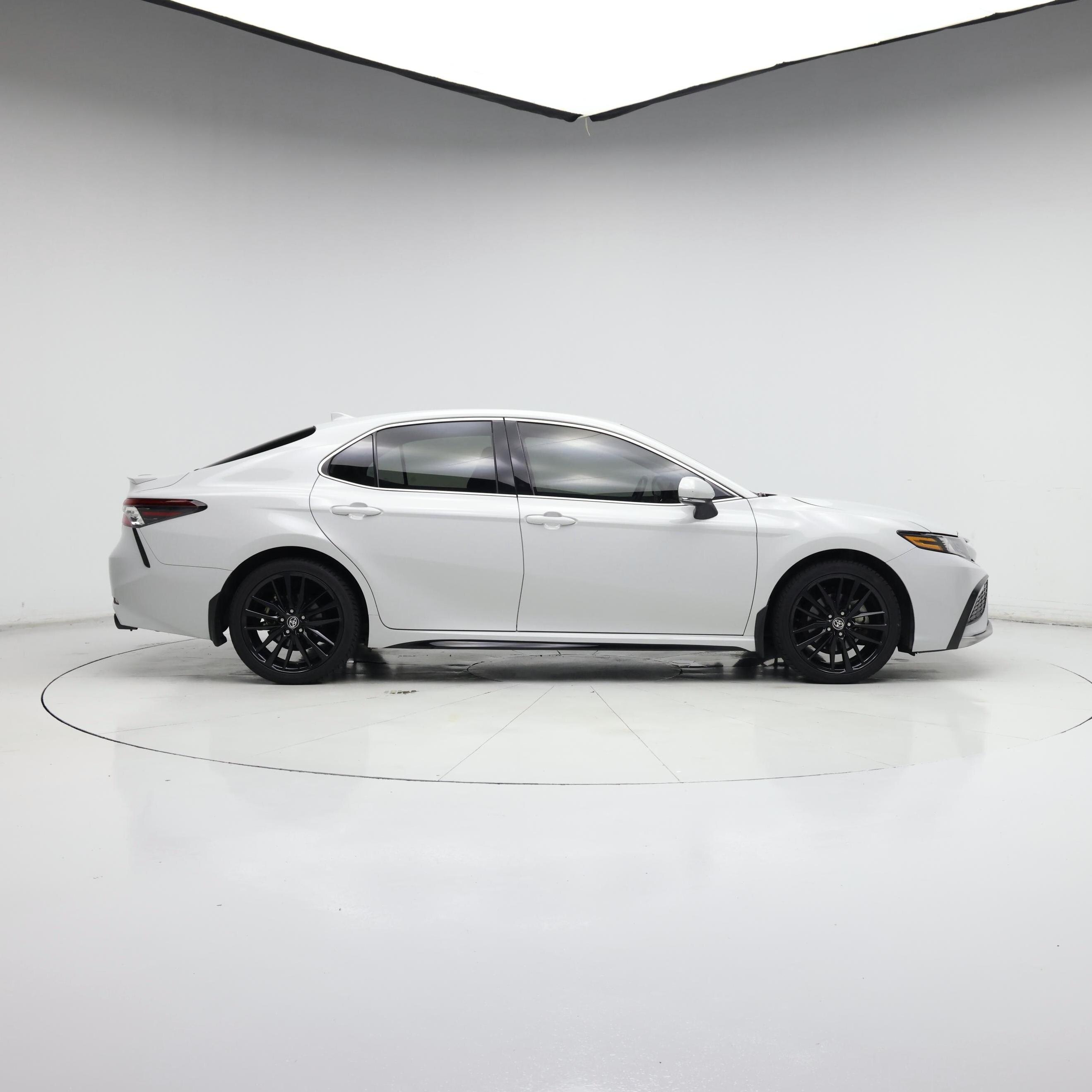 Thumbnail: 2023 Toyota Camry - 7