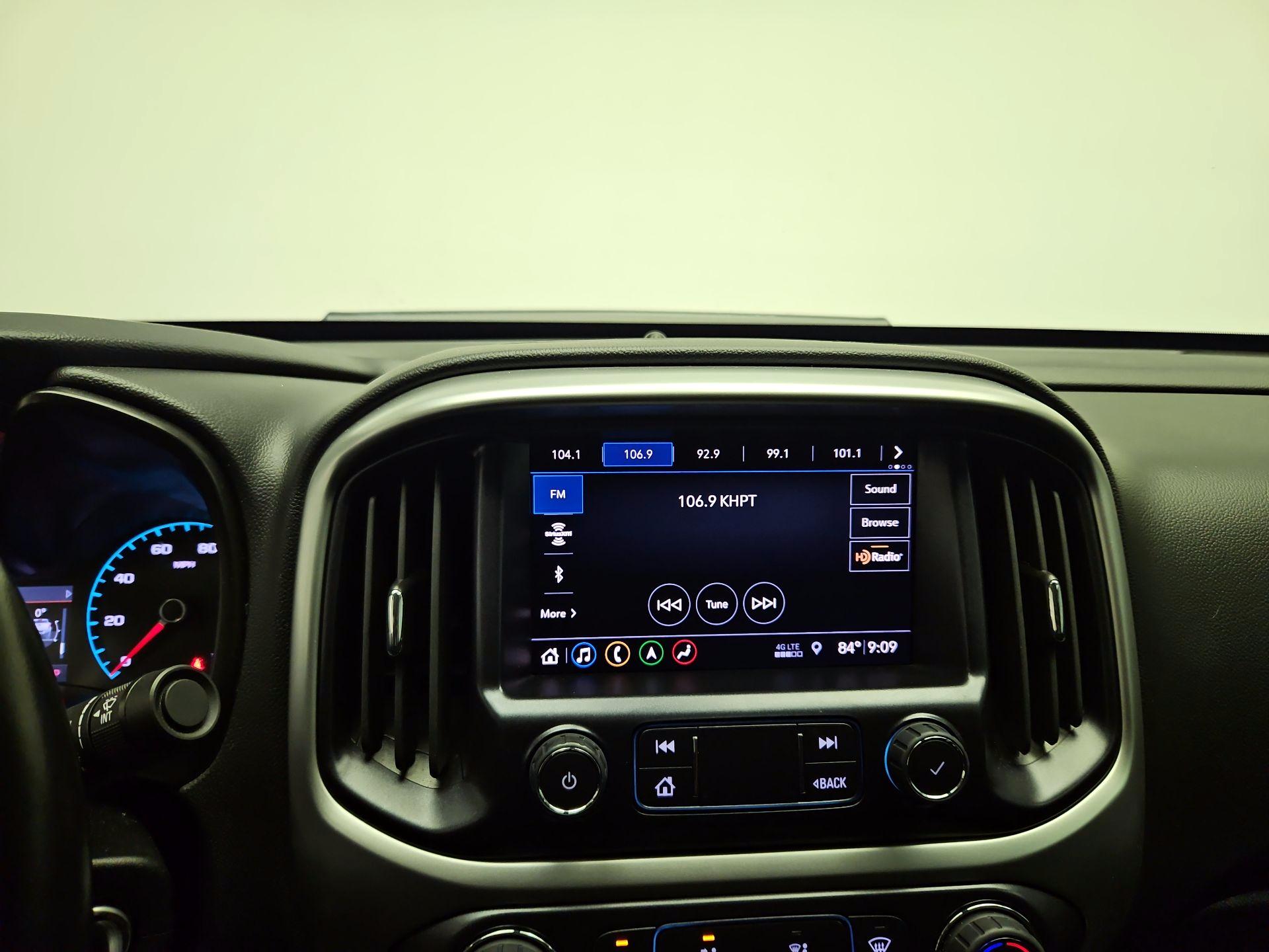 Thumbnail: 2022 Chevrolet Colorado - 14