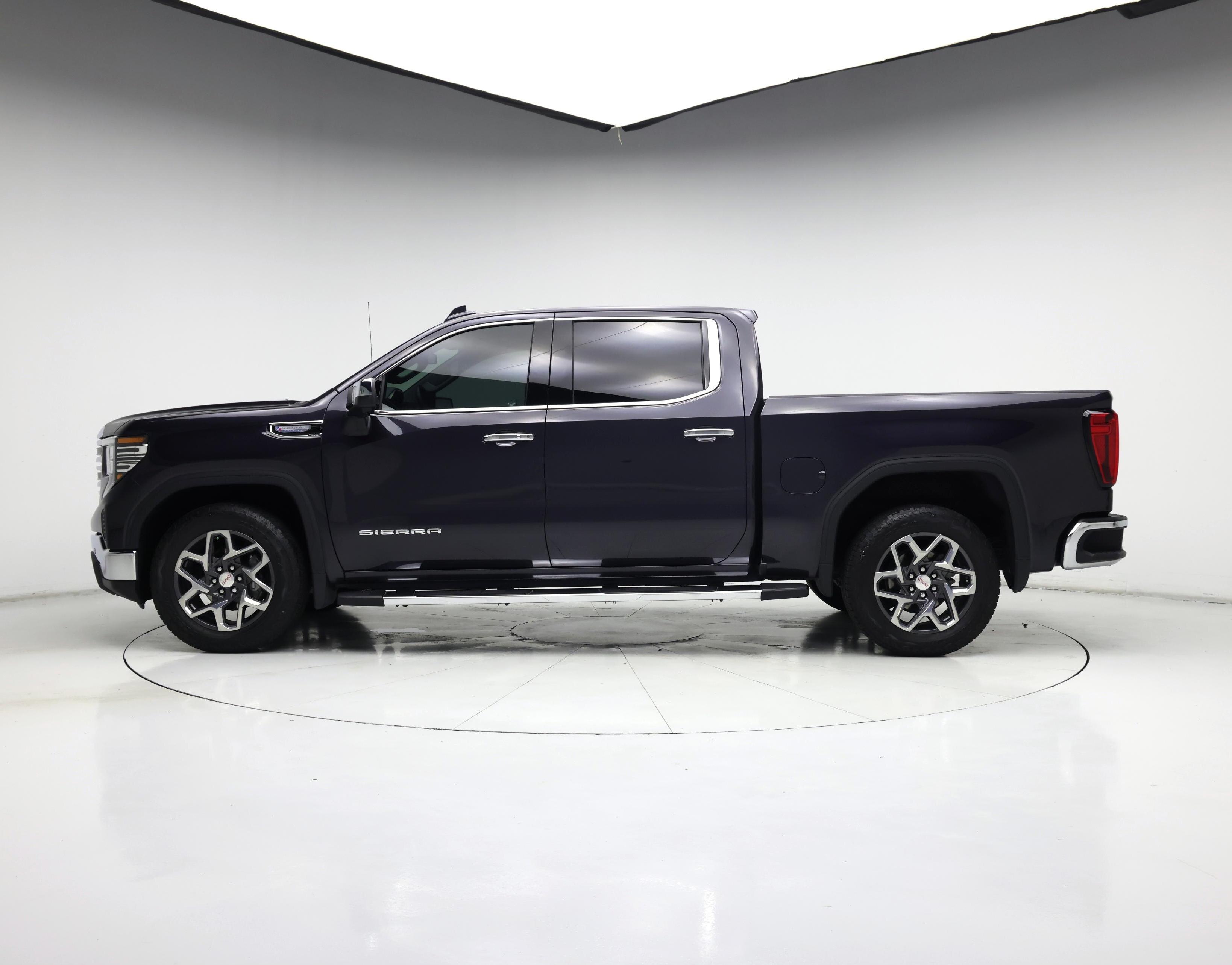 Thumbnail: 2023 GMC Sierra 1500 - 3