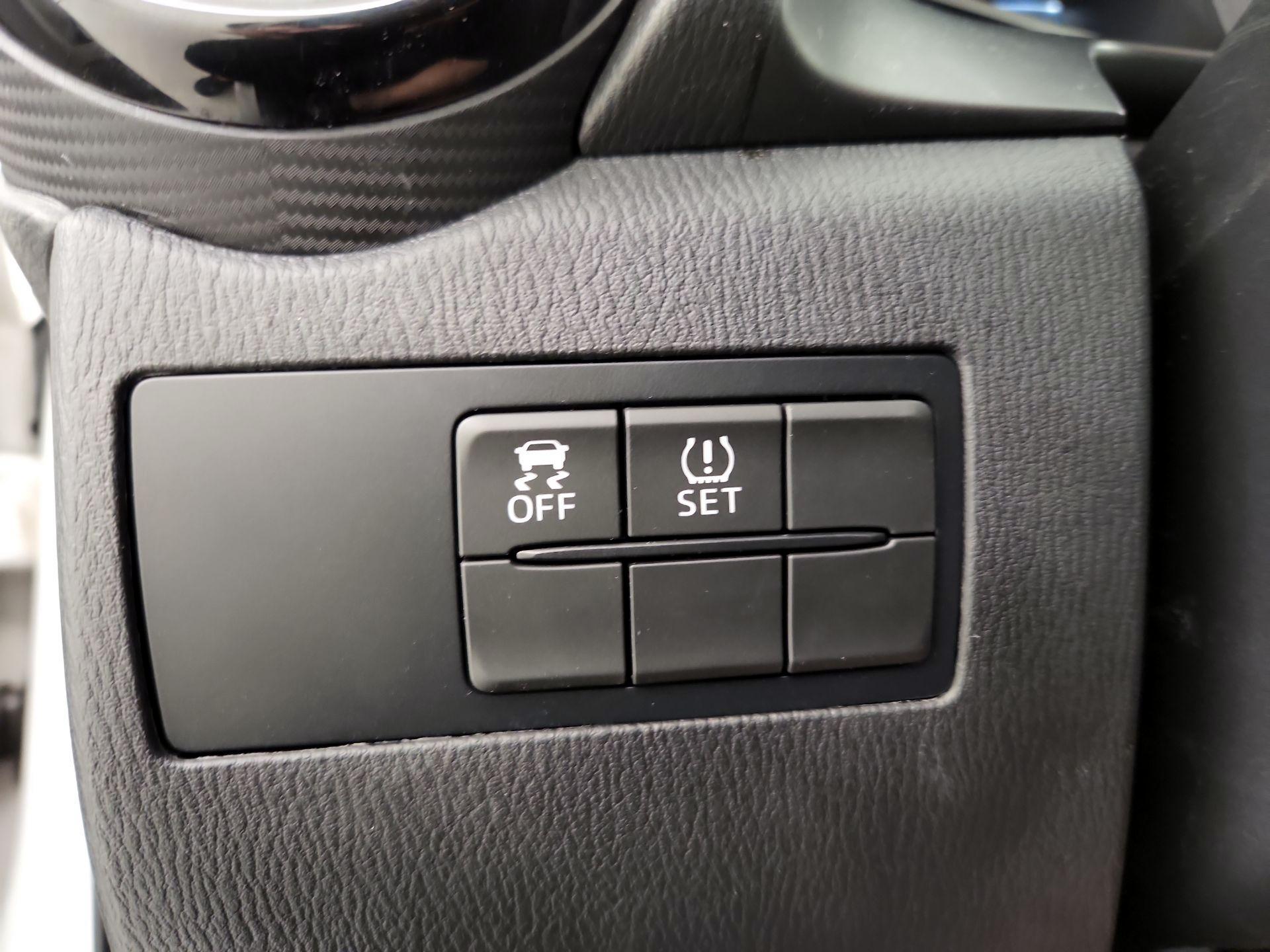 Thumbnail: 2019 Toyota Yaris - 13