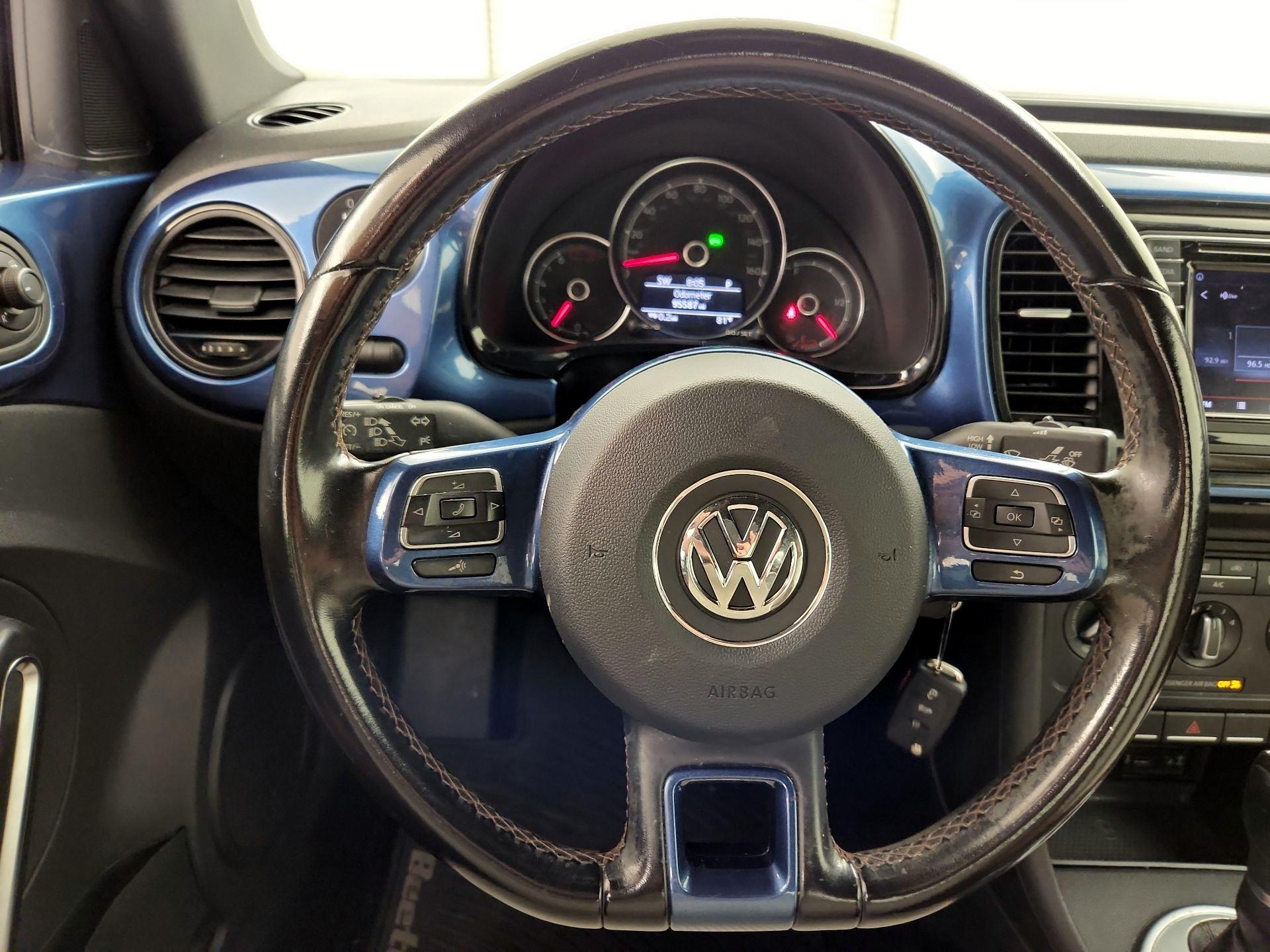 Thumbnail: 2017 Volkswagen Beetle - 10