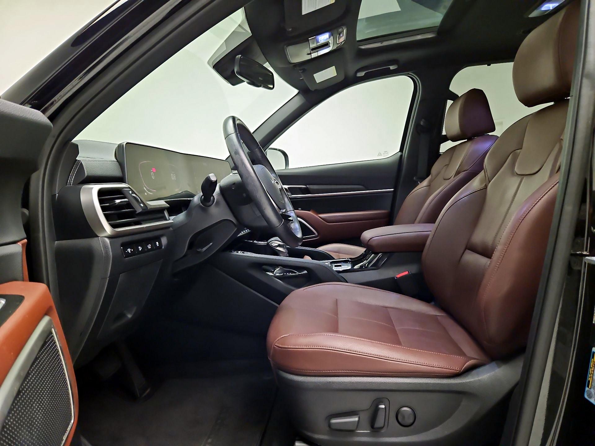 Thumbnail: 2023 Kia Telluride - 11