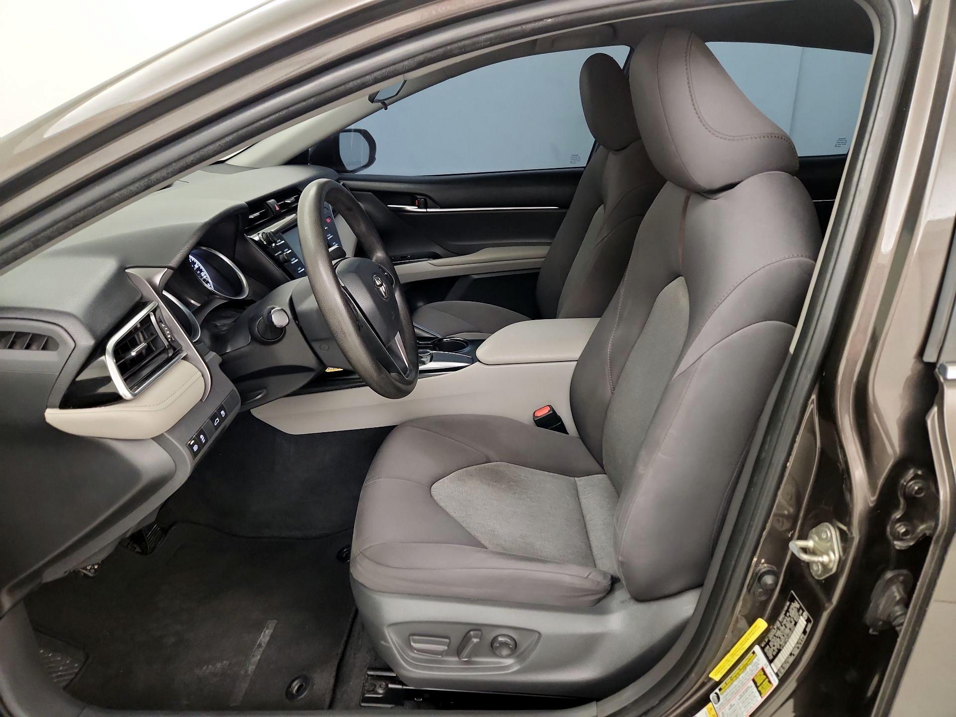 Thumbnail: 2018 Toyota Camry - 11