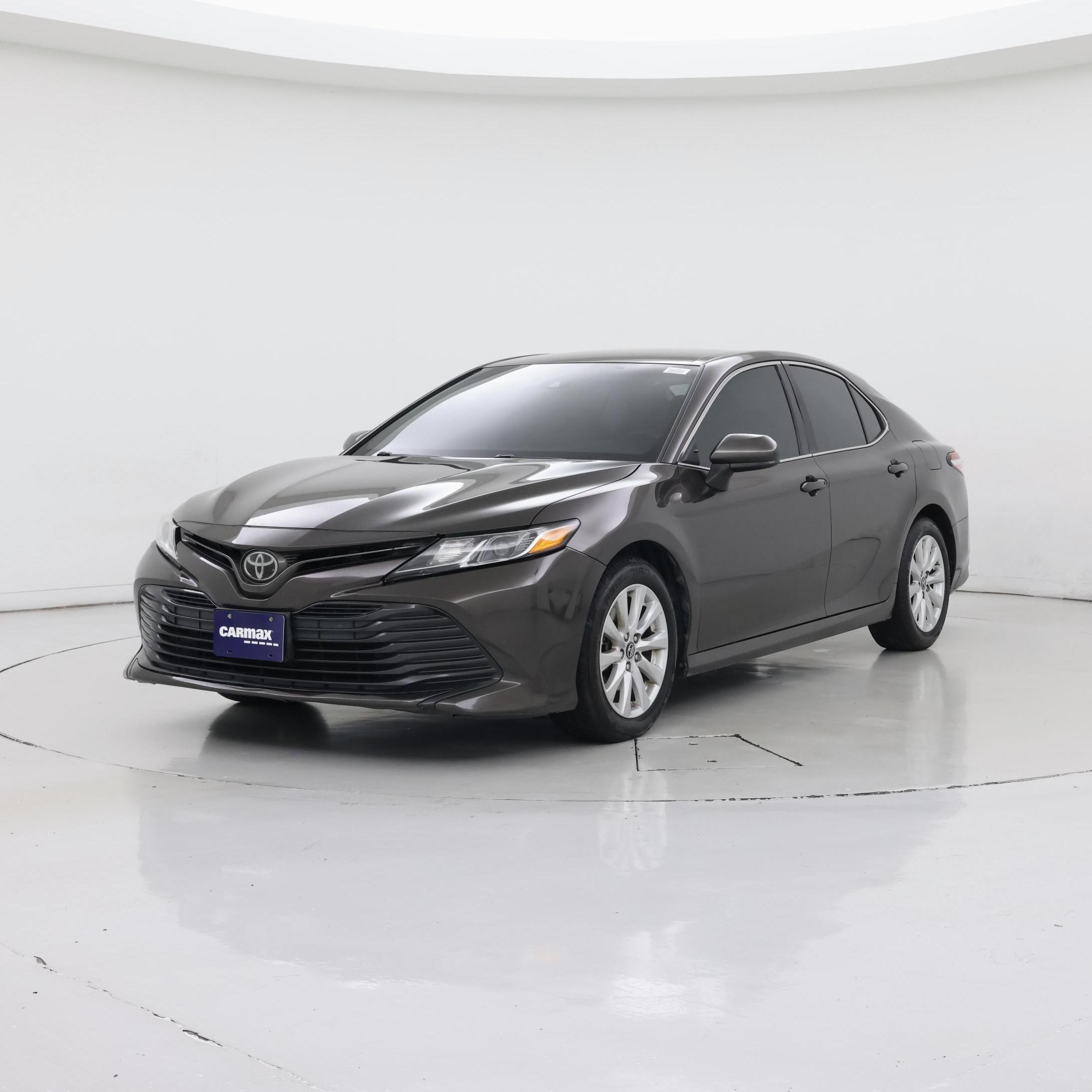 Thumbnail: 2018 Toyota Camry - 4