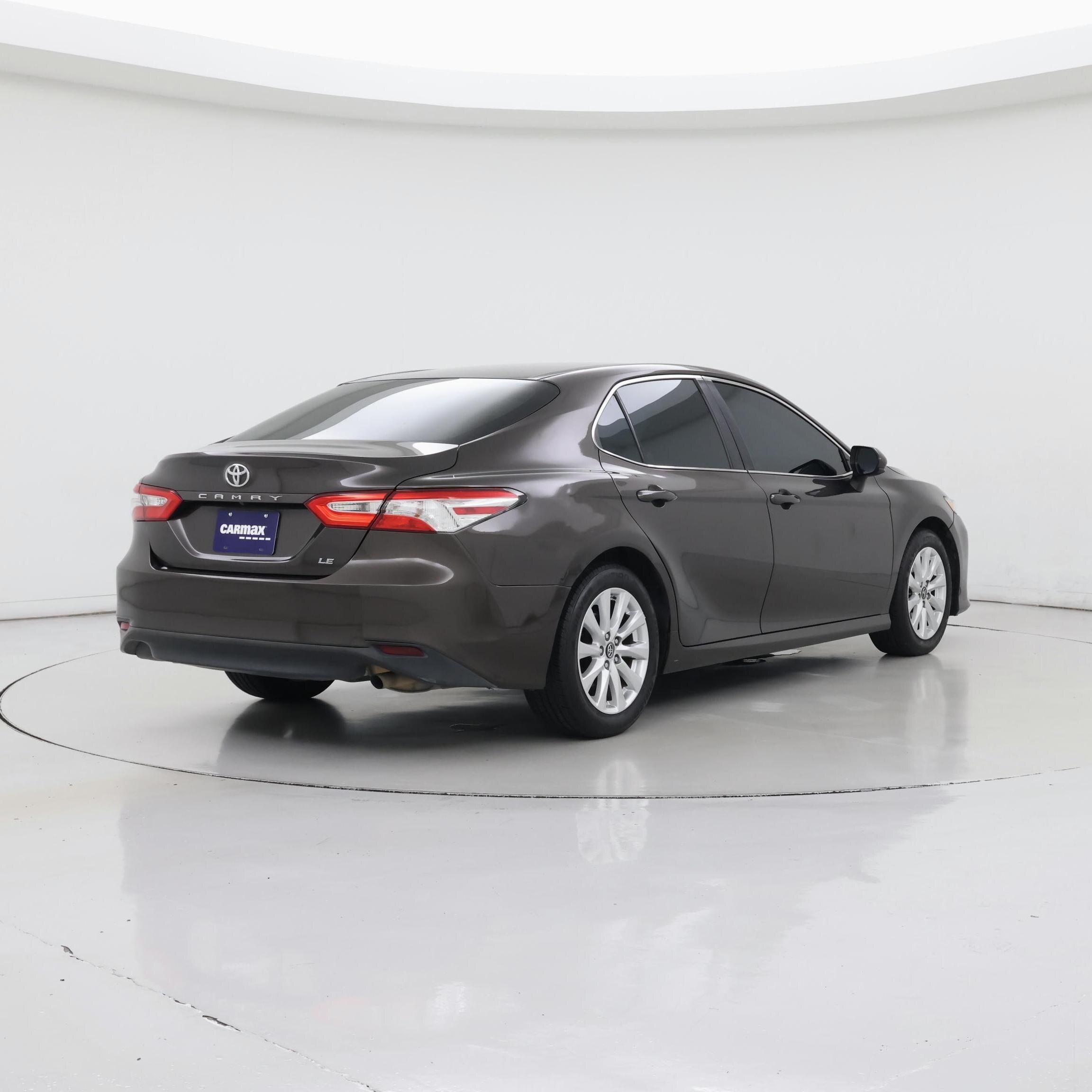 Thumbnail: 2018 Toyota Camry - 8