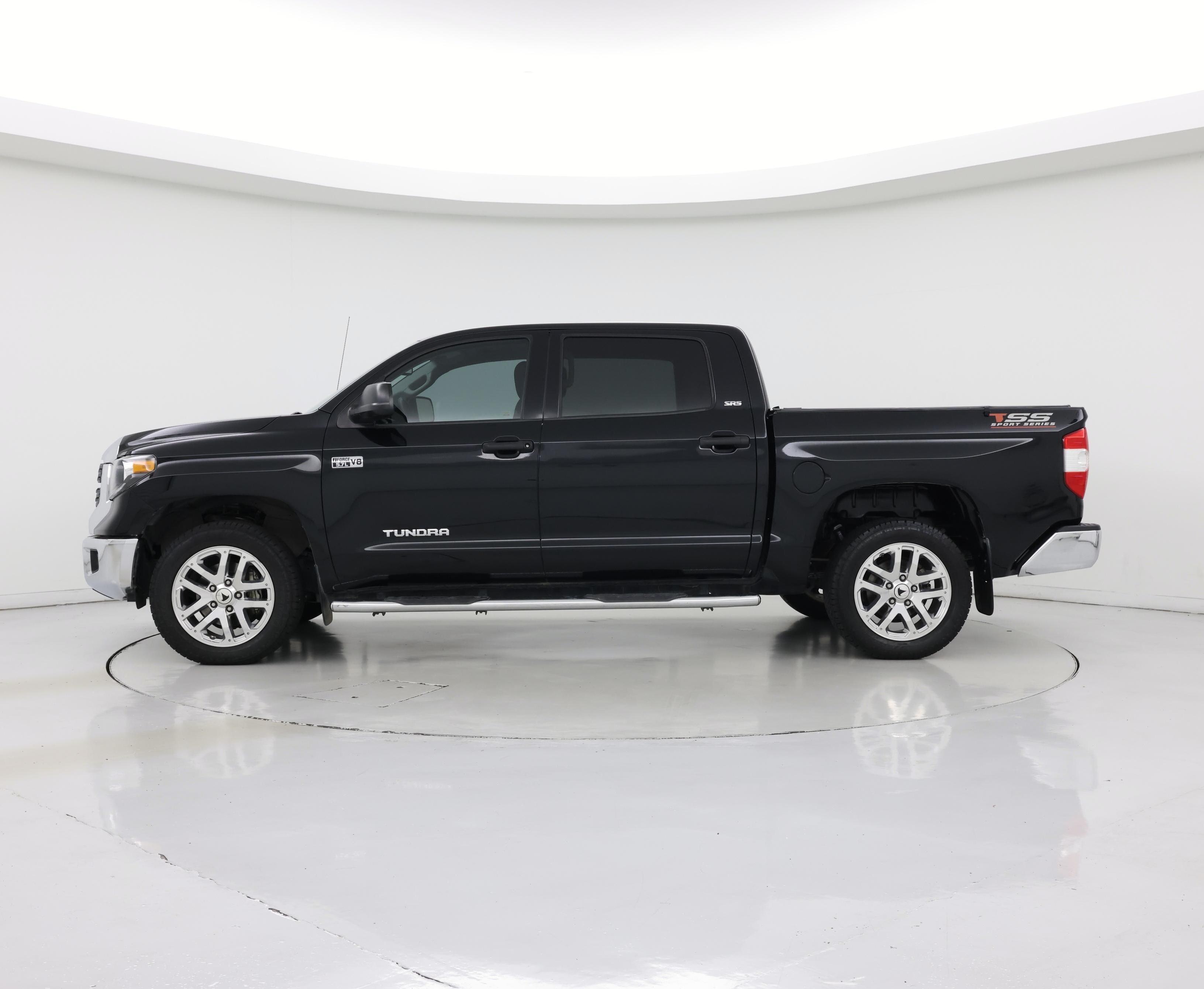 Thumbnail: 2018 Toyota Tundra - 3