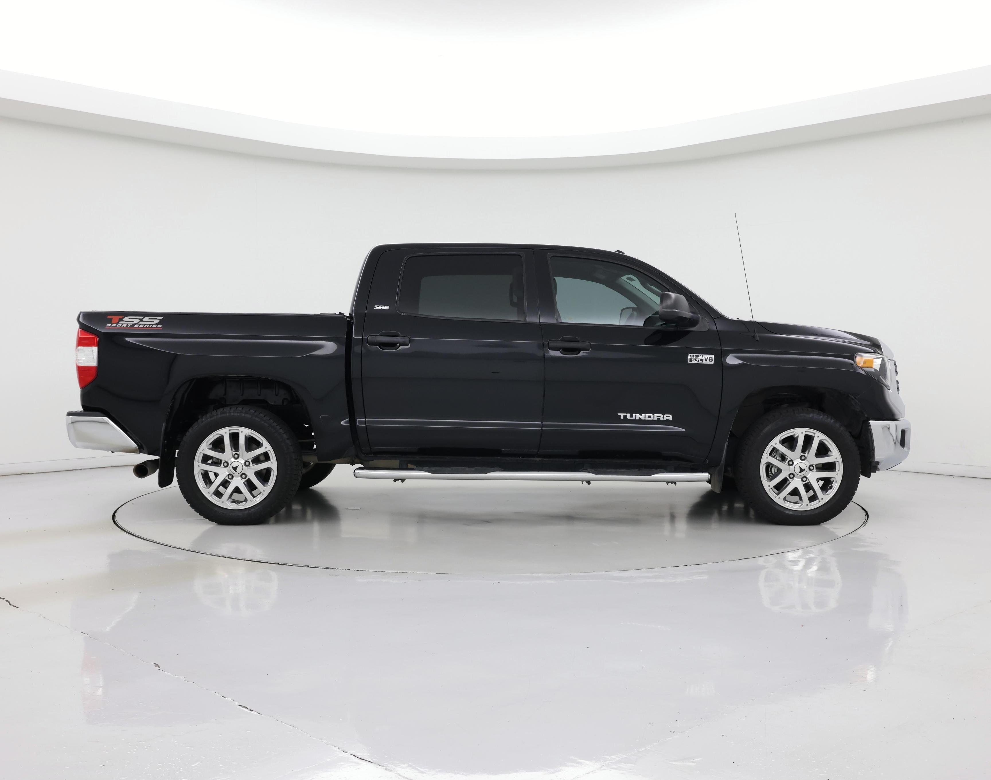Thumbnail: 2018 Toyota Tundra - 7