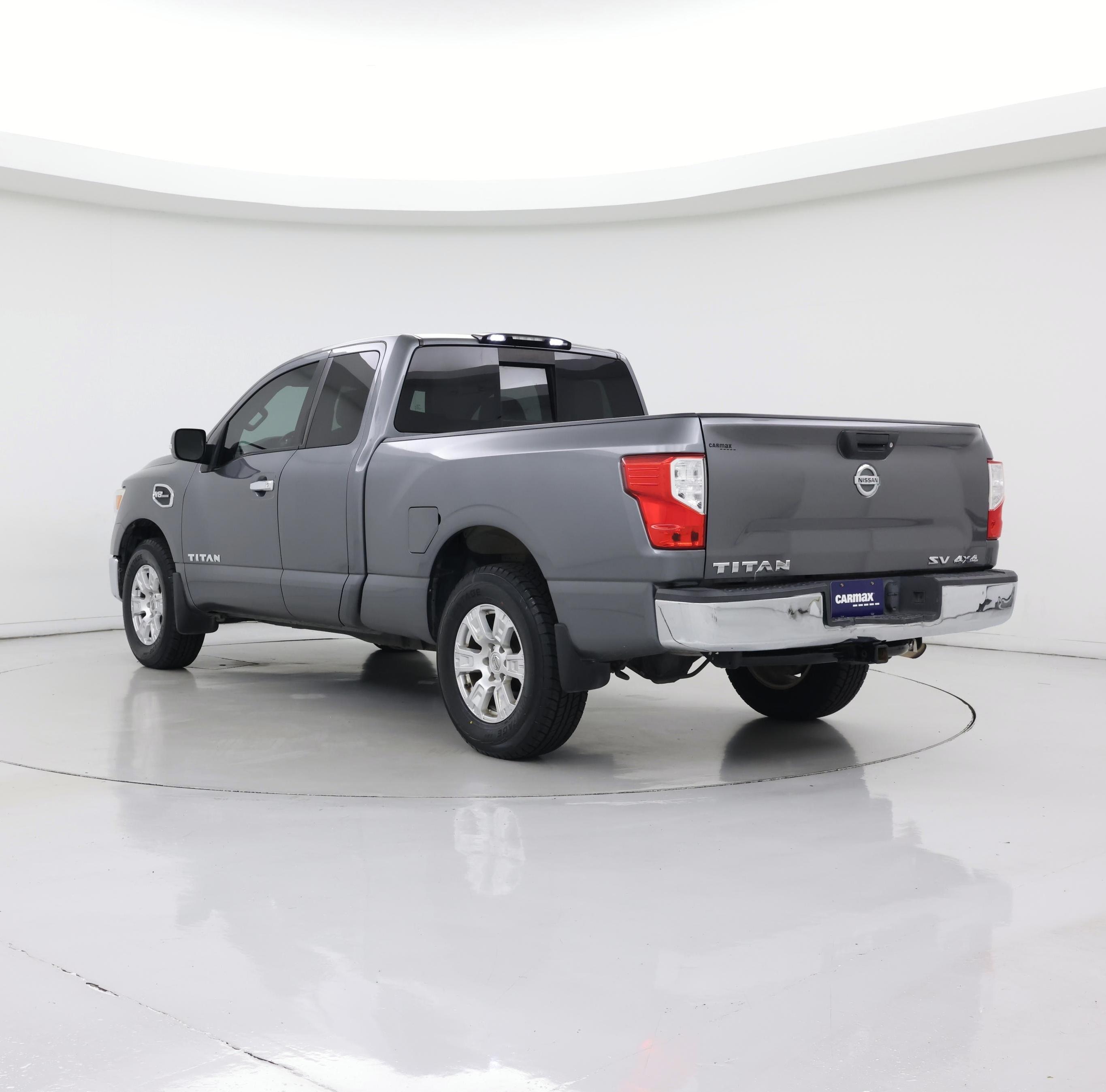 Thumbnail: 2017 Nissan Titan - 2