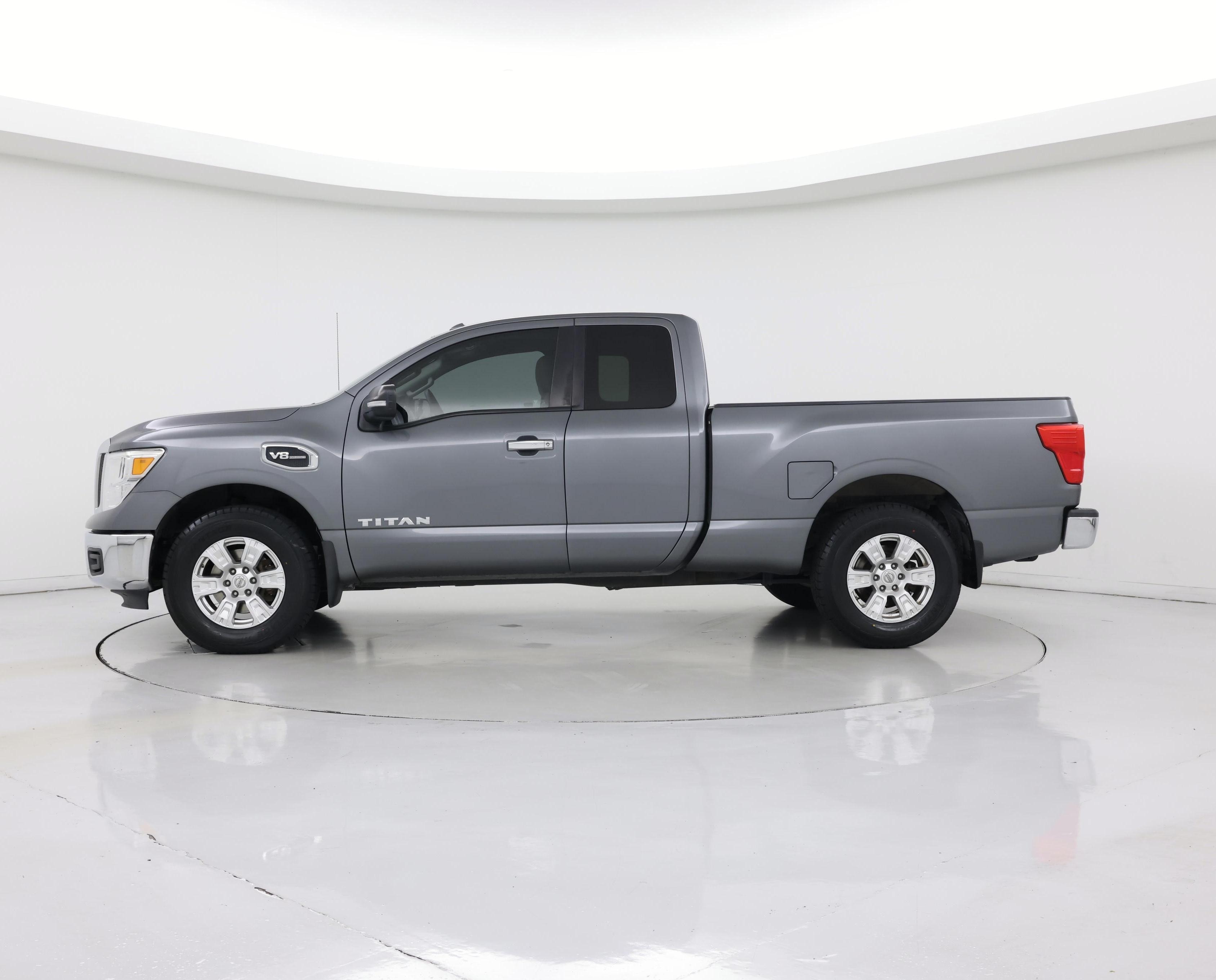 Thumbnail: 2017 Nissan Titan - 3