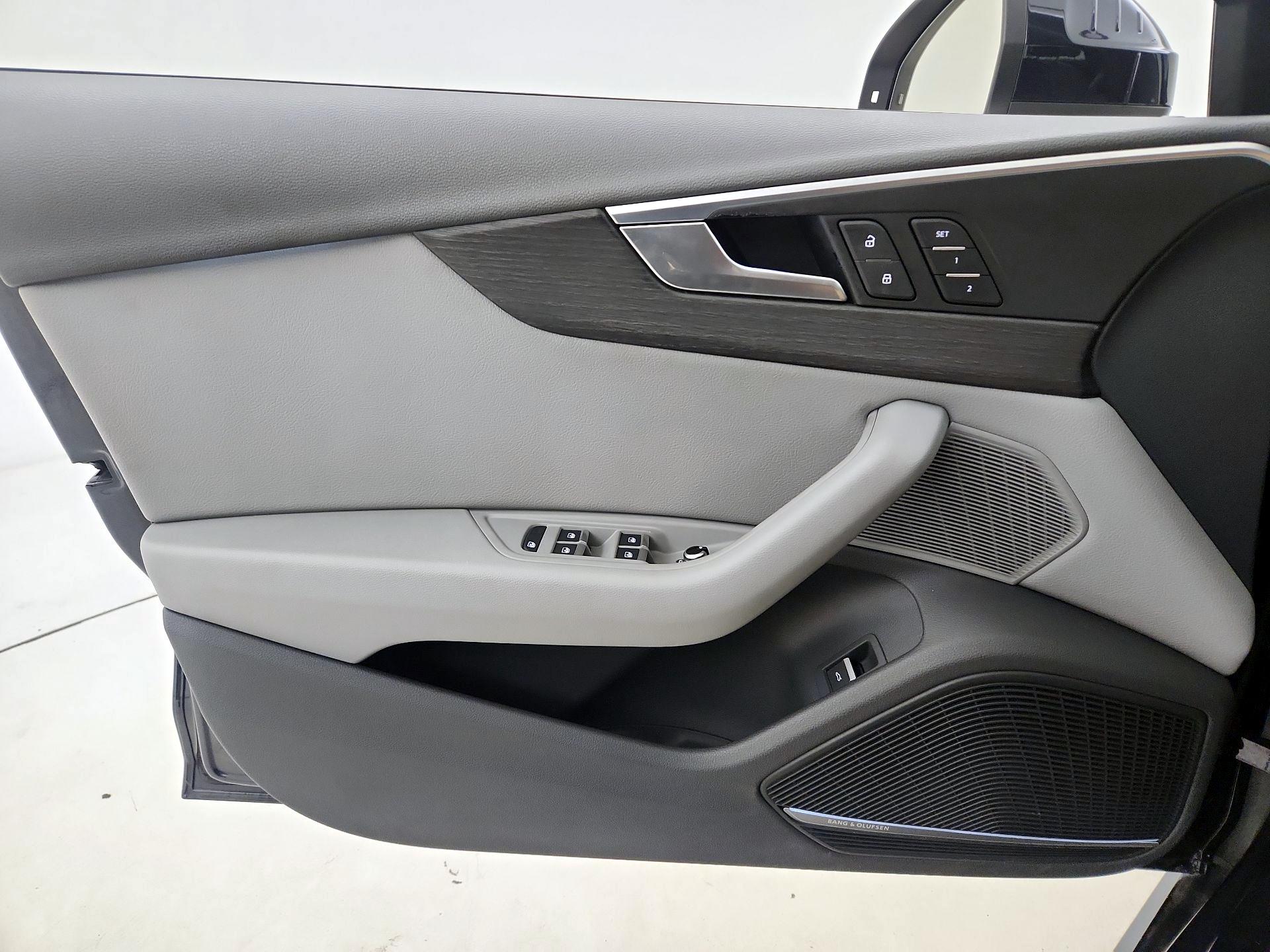 Thumbnail: 2017 Audi A4 - 12