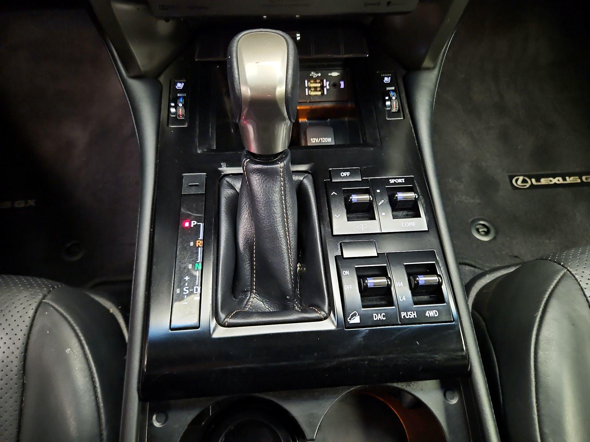 Thumbnail: 2020 Lexus GX - 18
