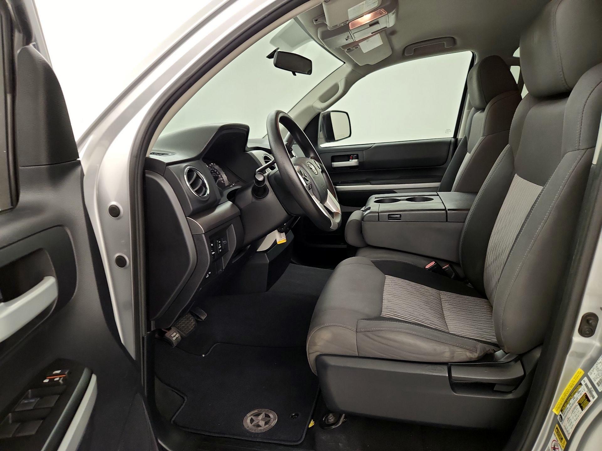 Thumbnail: 2015 Toyota Tundra - 11