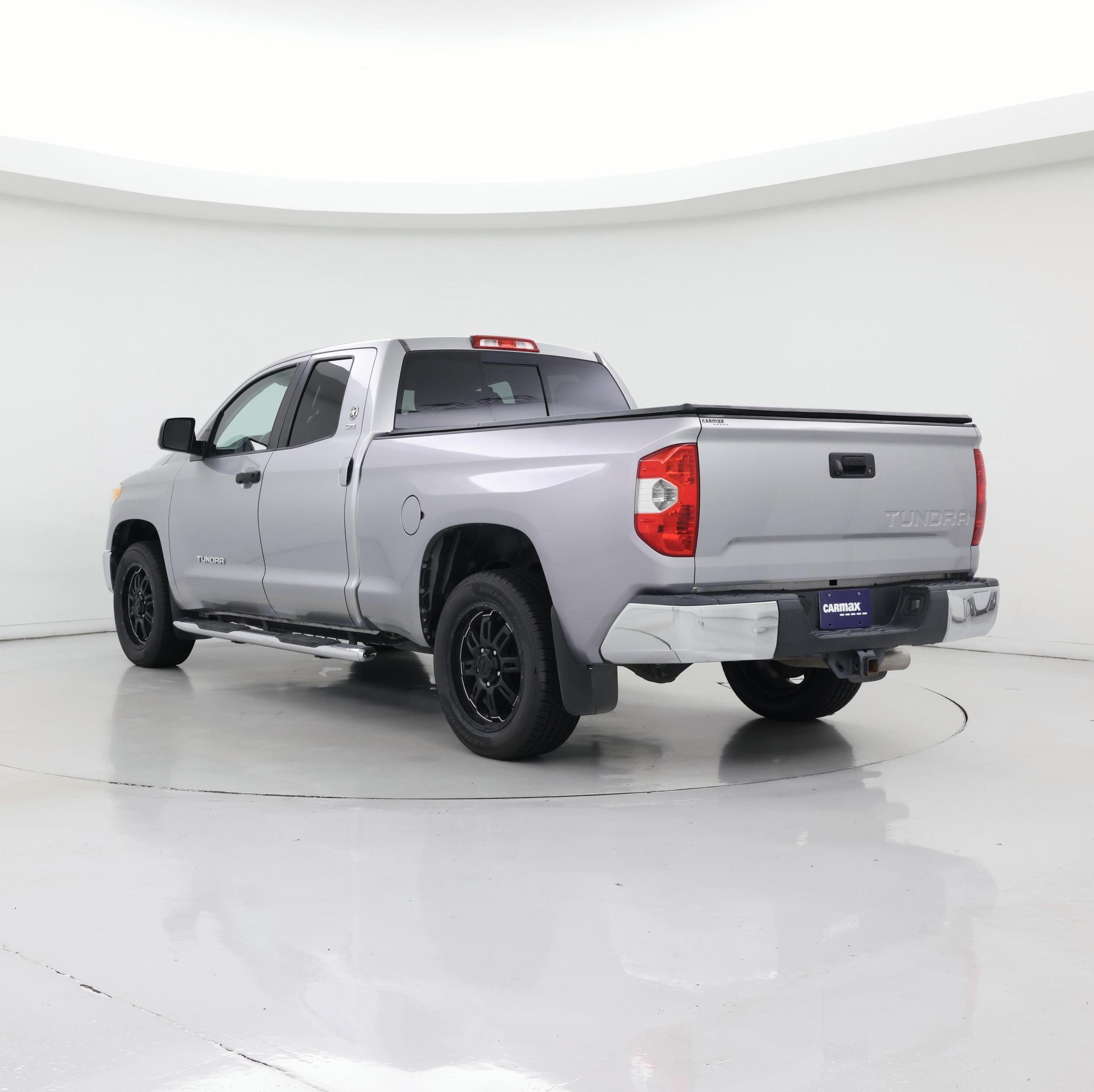 Thumbnail: 2015 Toyota Tundra - 2