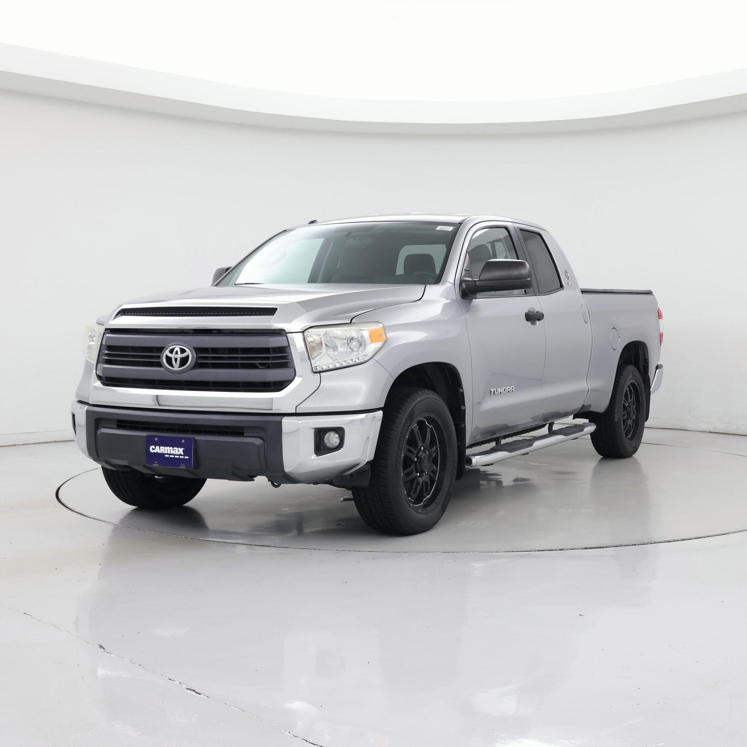 Thumbnail: 2015 Toyota Tundra - 4