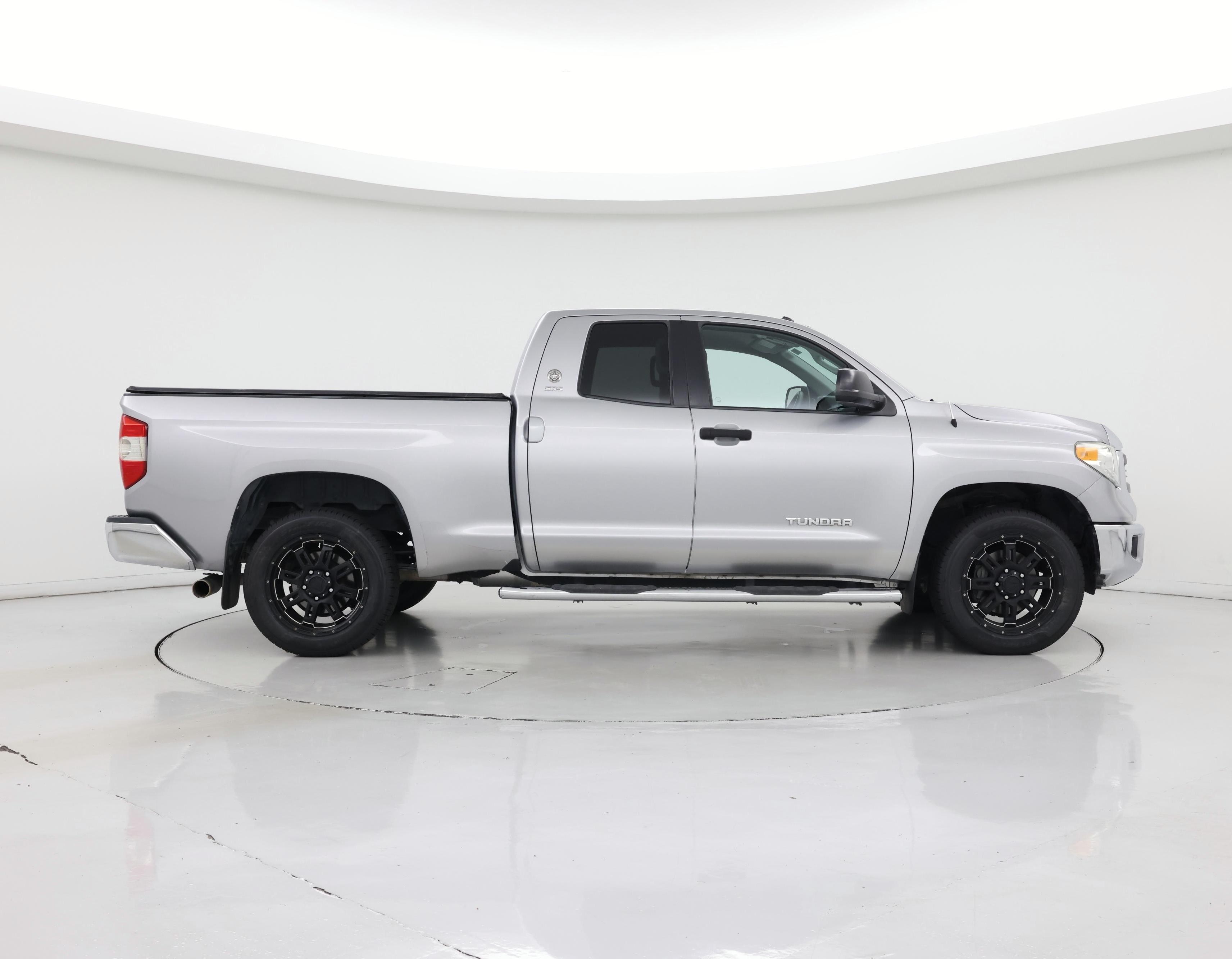 Thumbnail: 2015 Toyota Tundra - 7