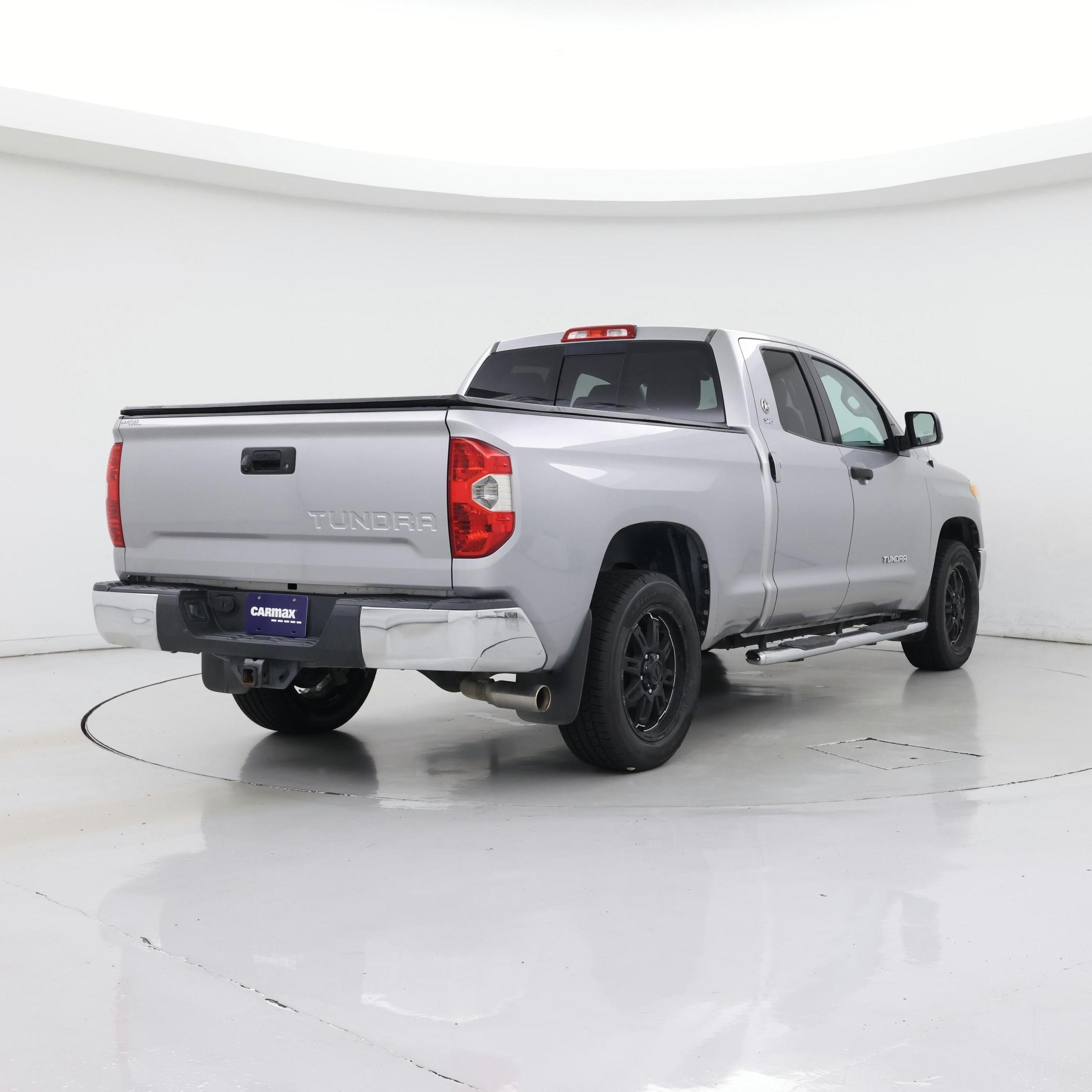 Thumbnail: 2015 Toyota Tundra - 8