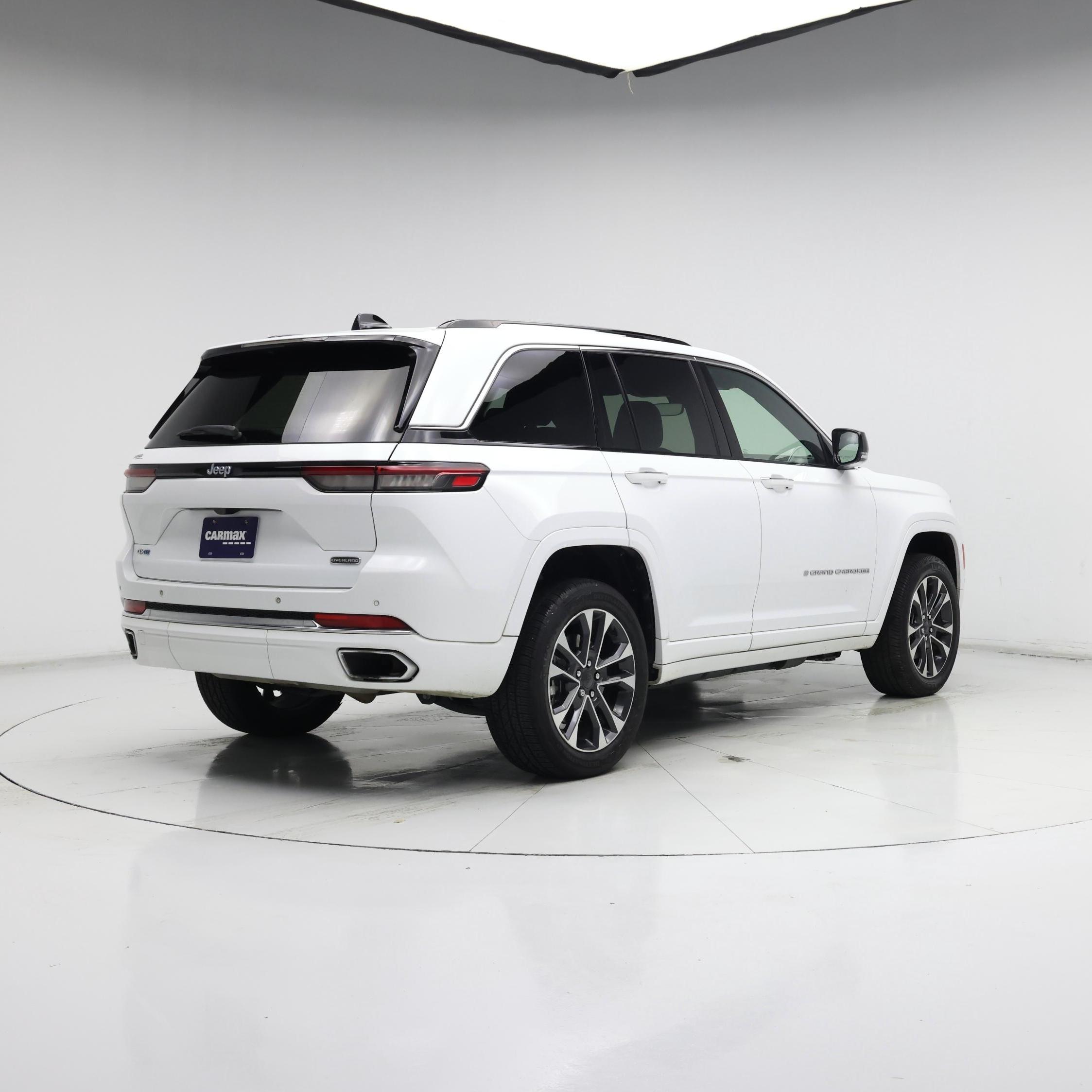 Thumbnail: 2023 Jeep Grand Cherokee - 8