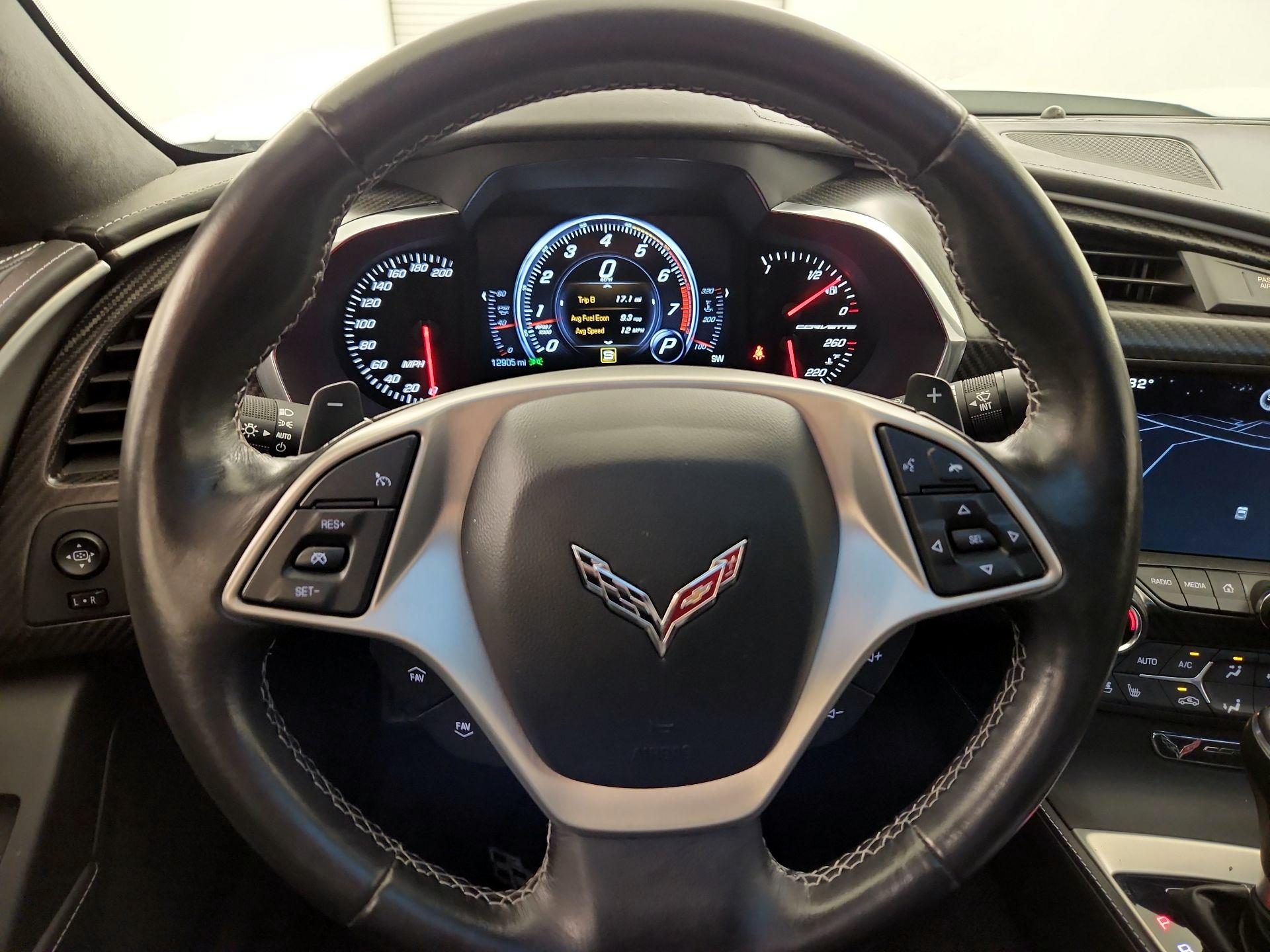Thumbnail: 2015 Chevrolet Corvette - 10