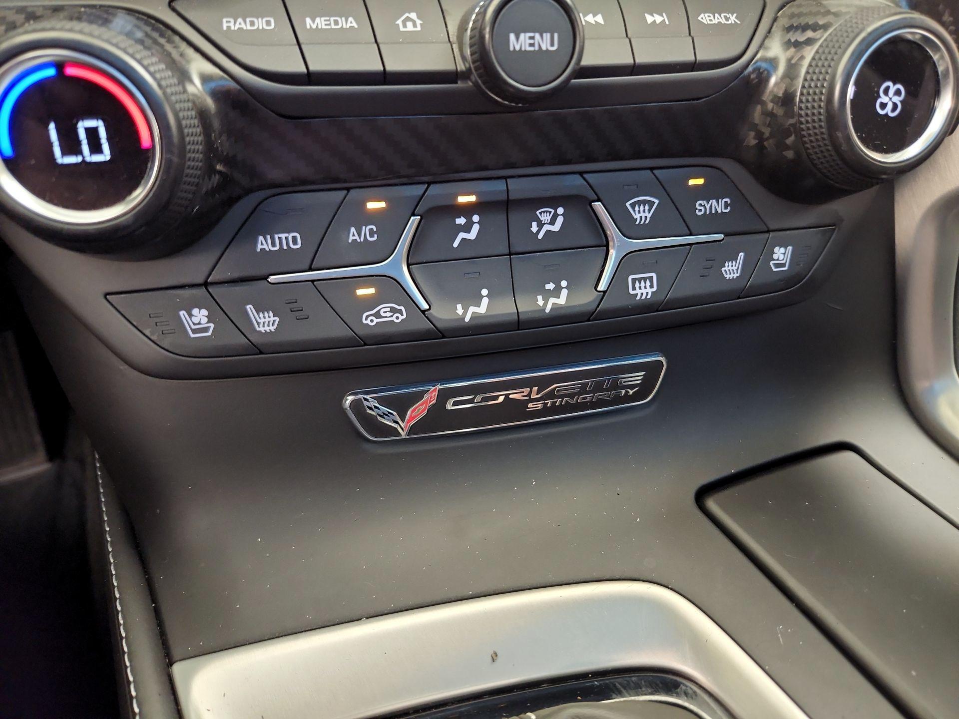 Thumbnail: 2015 Chevrolet Corvette - 17