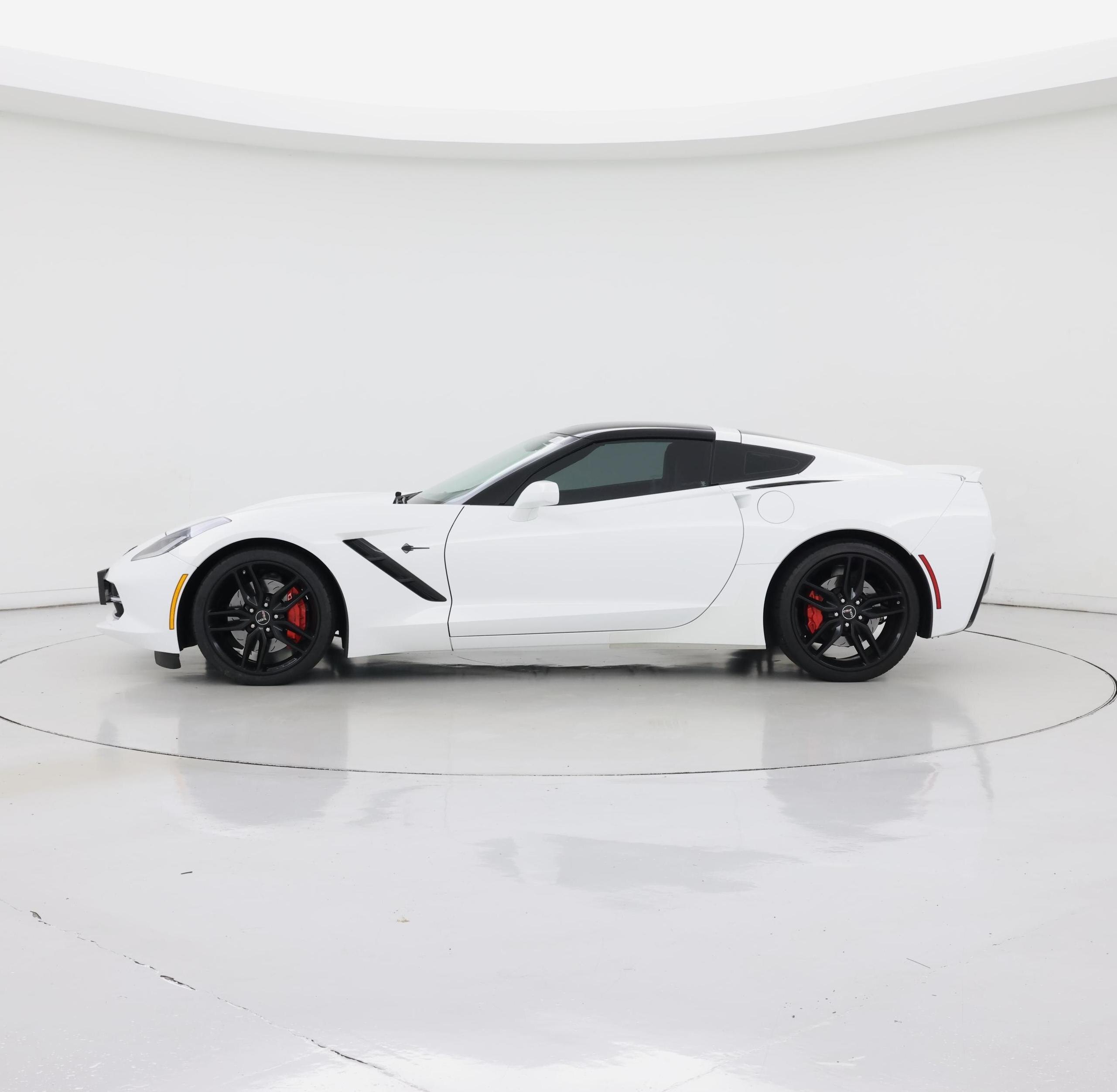 Thumbnail: 2015 Chevrolet Corvette - 3