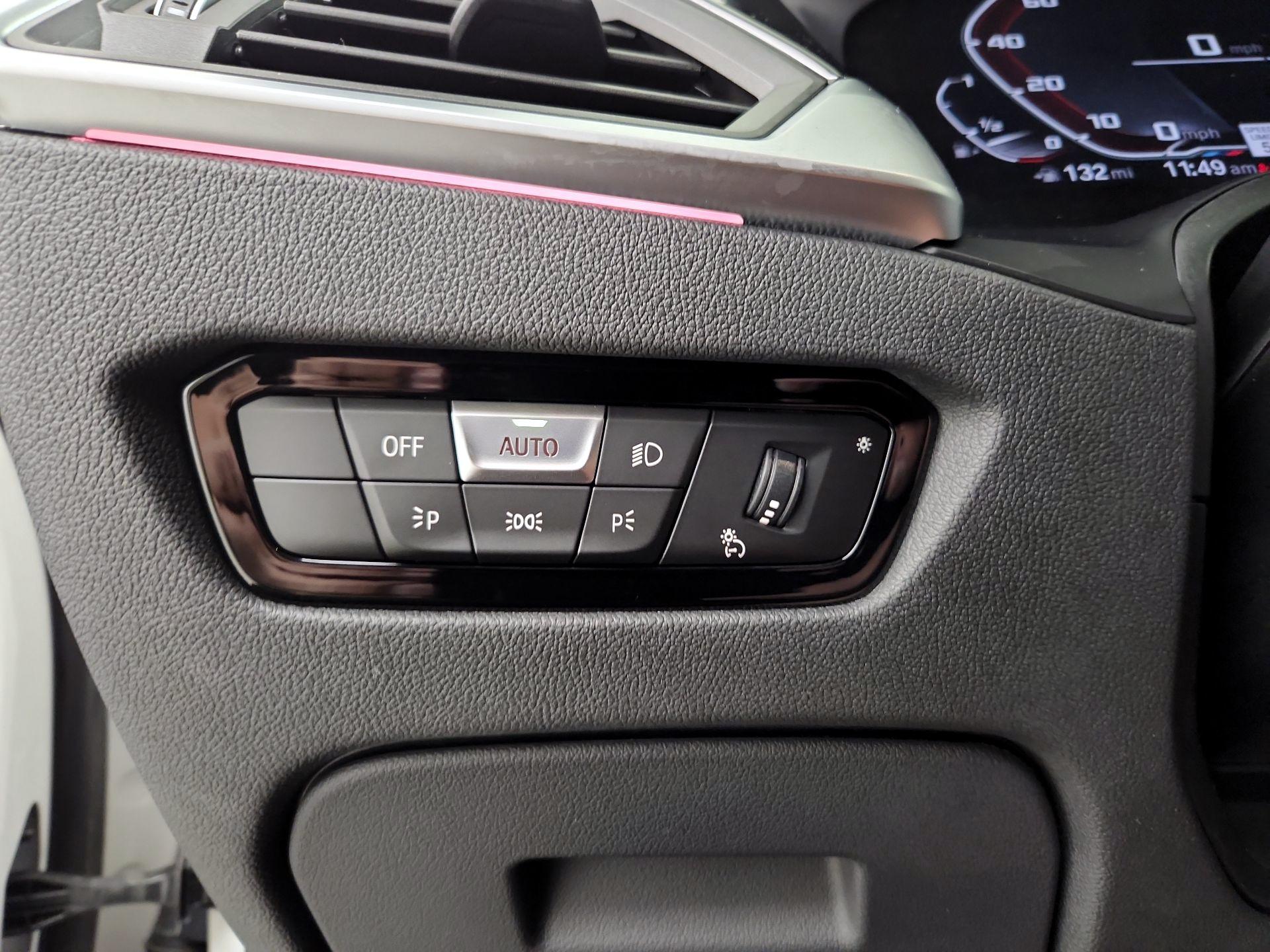 Thumbnail: 2020 BMW 3 Series - 13