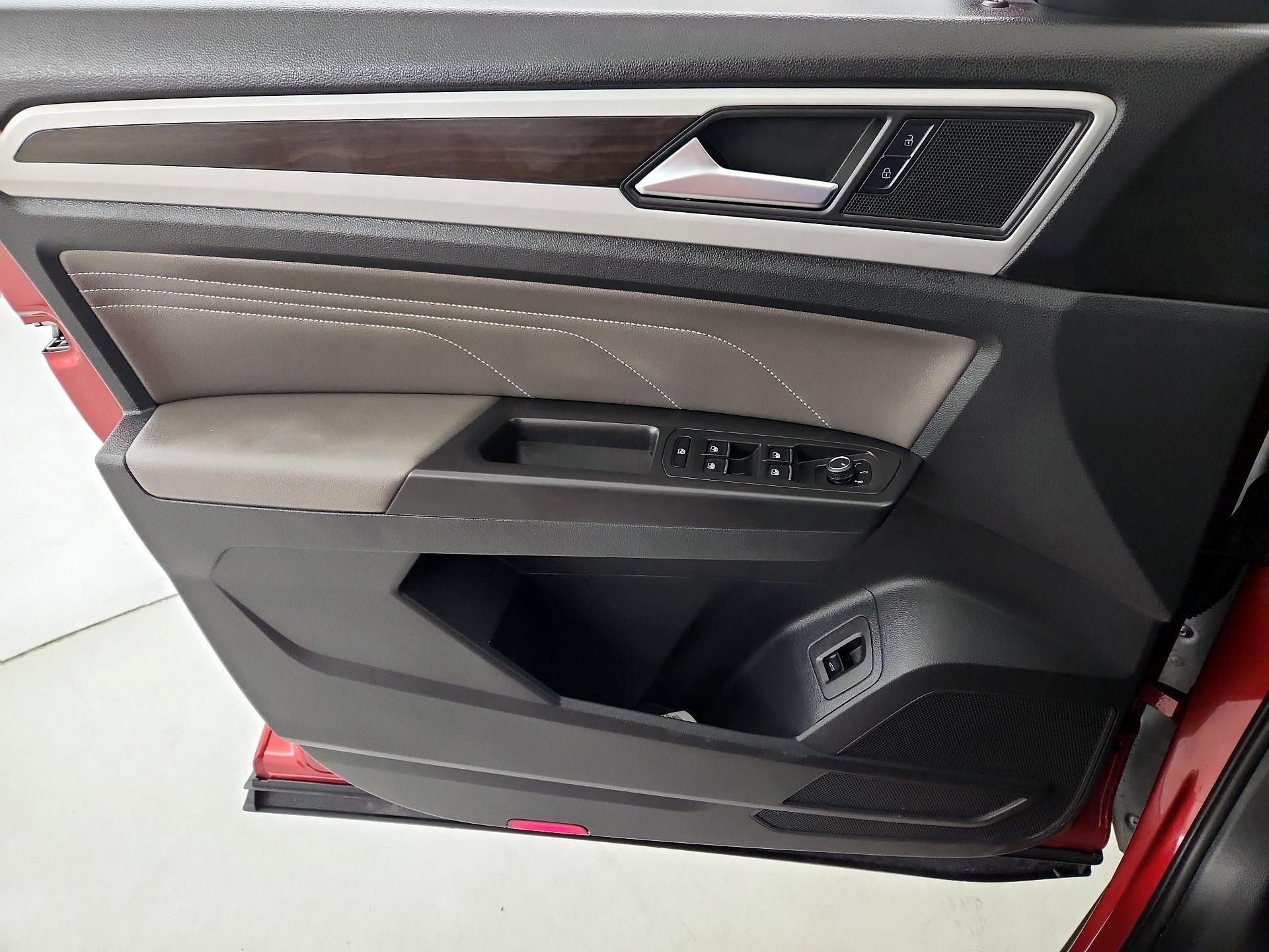 Thumbnail: 2022 Volkswagen Atlas - 12