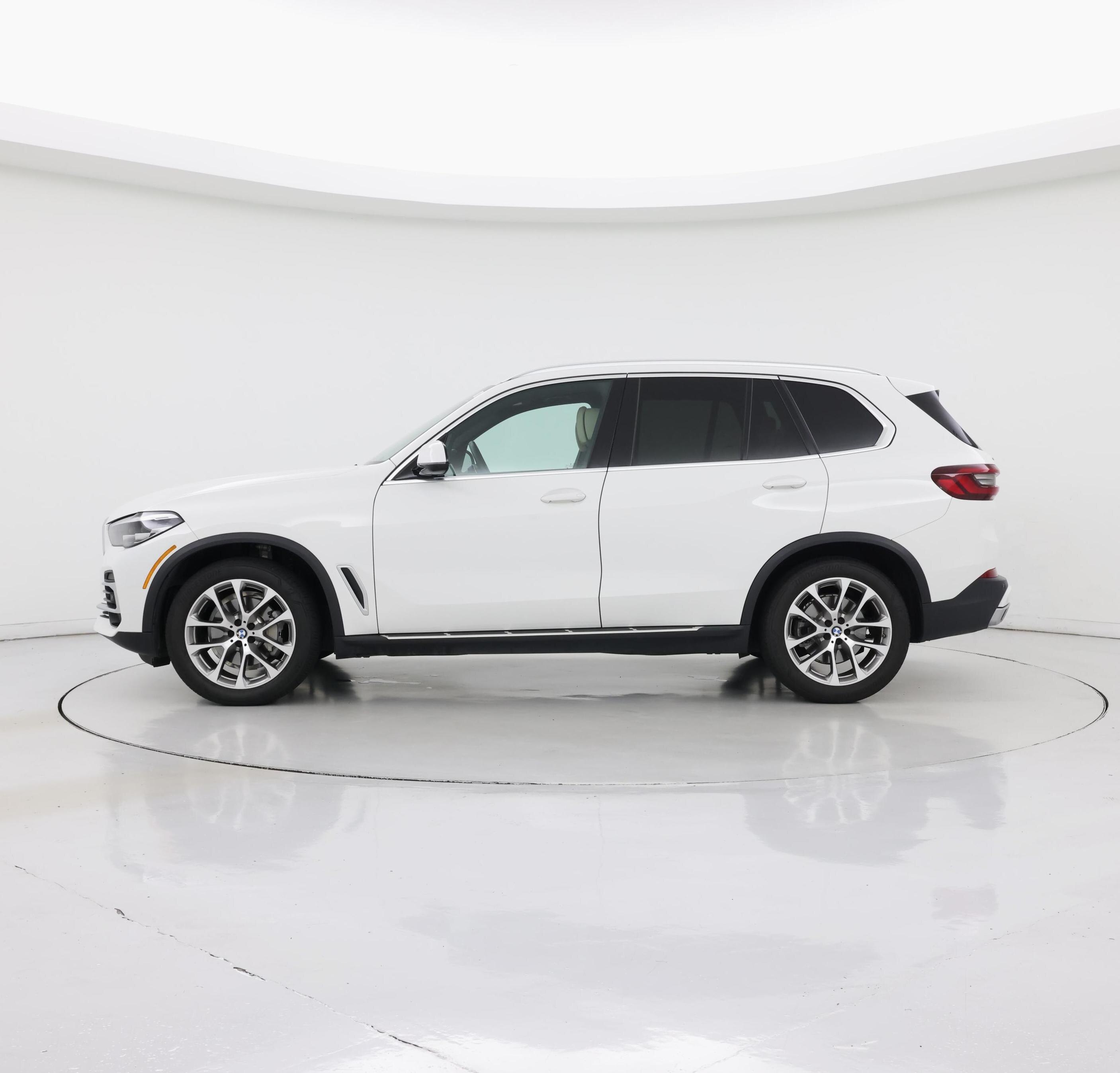 Thumbnail: 2022 BMW X5 - 3