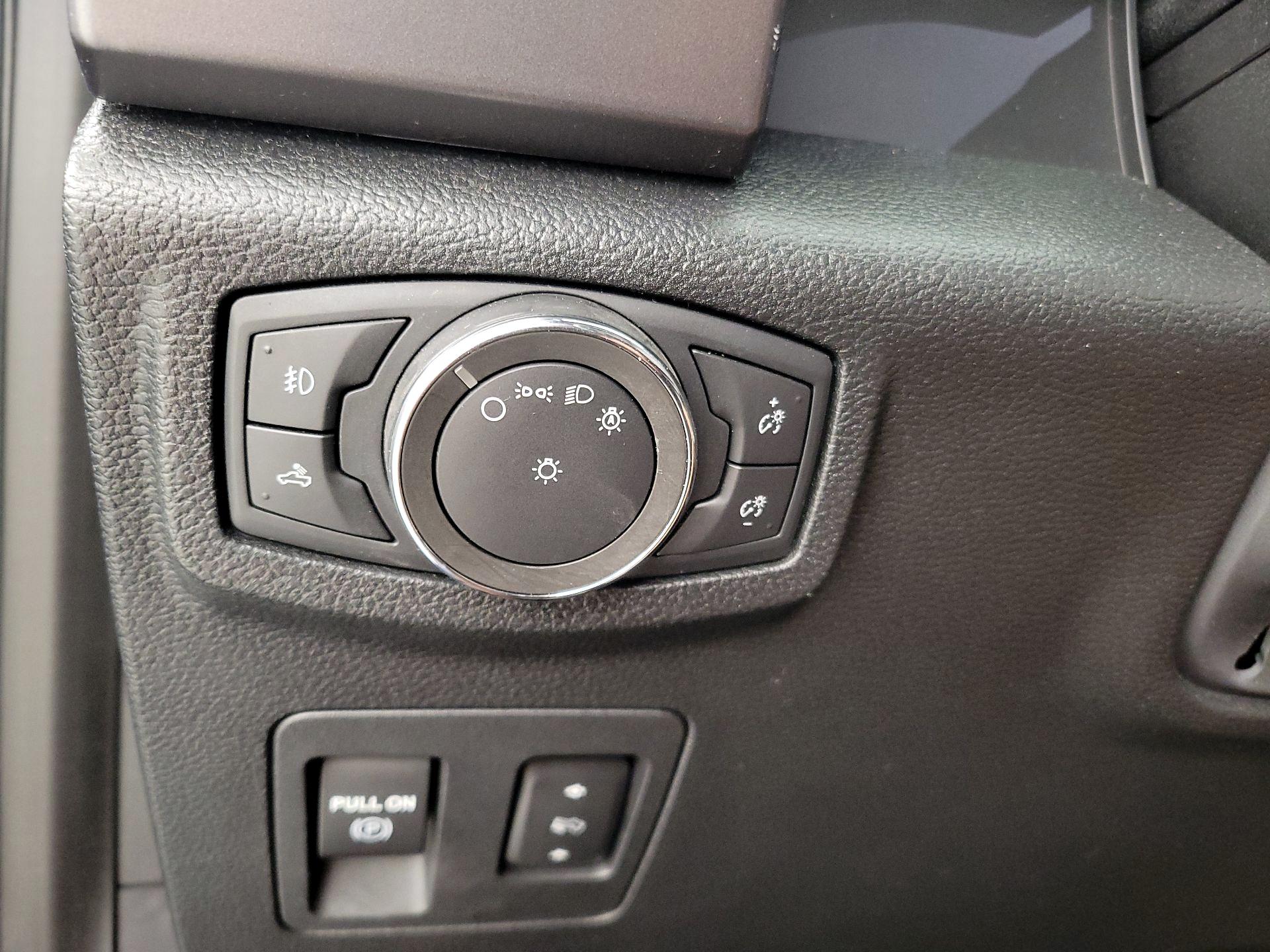 Thumbnail: 2019 Ford F-150 - 13